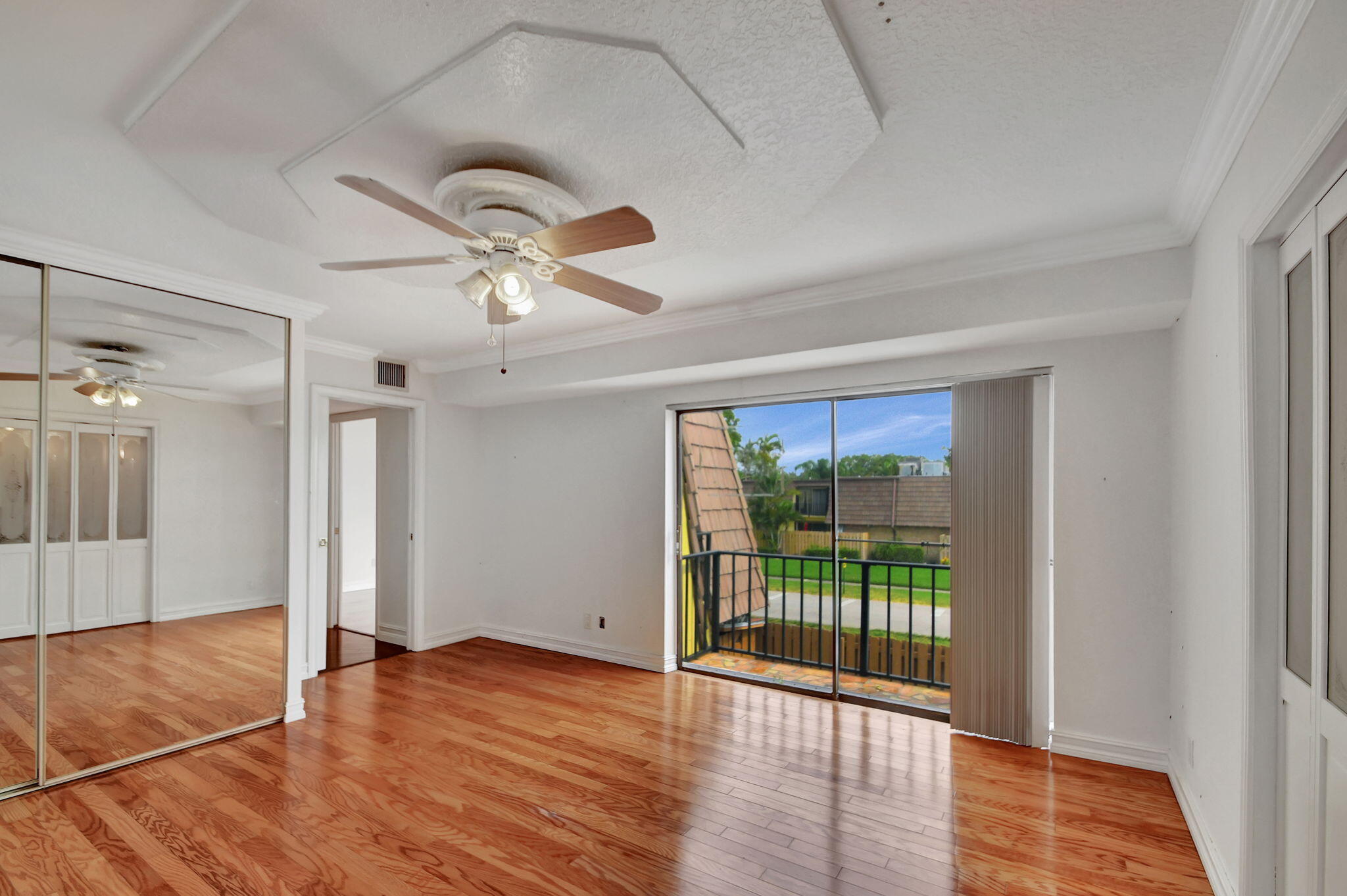 892 Springdale Circle