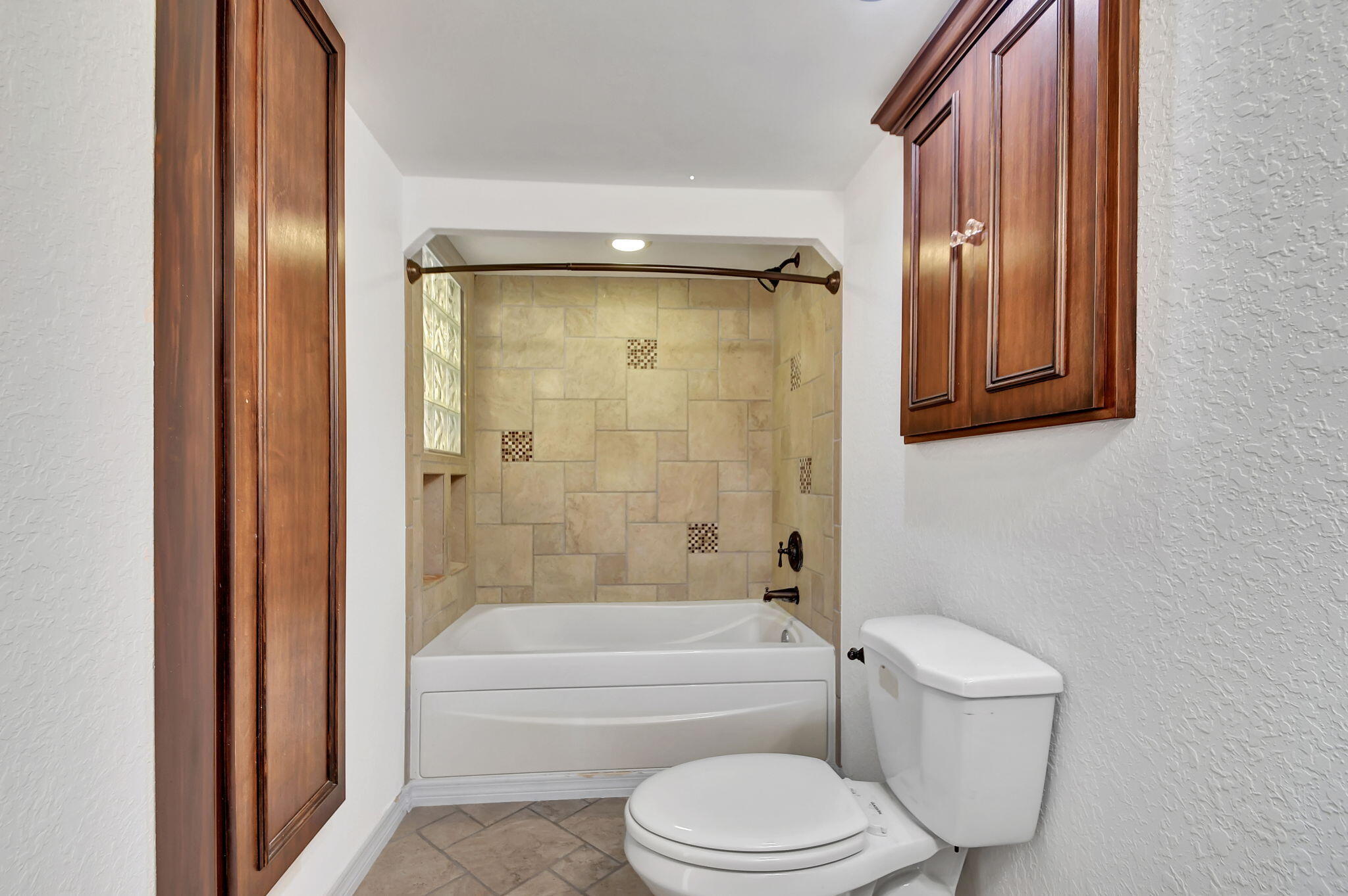 892 Springdale Circle