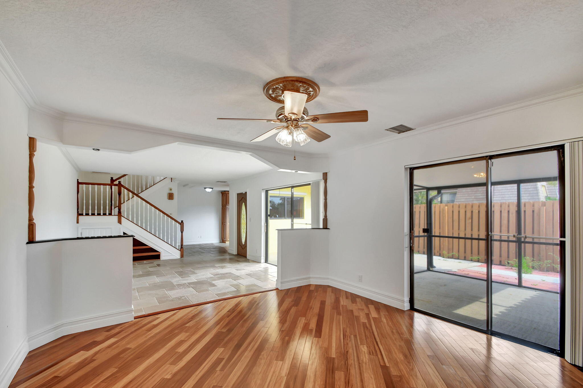 892 Springdale Circle