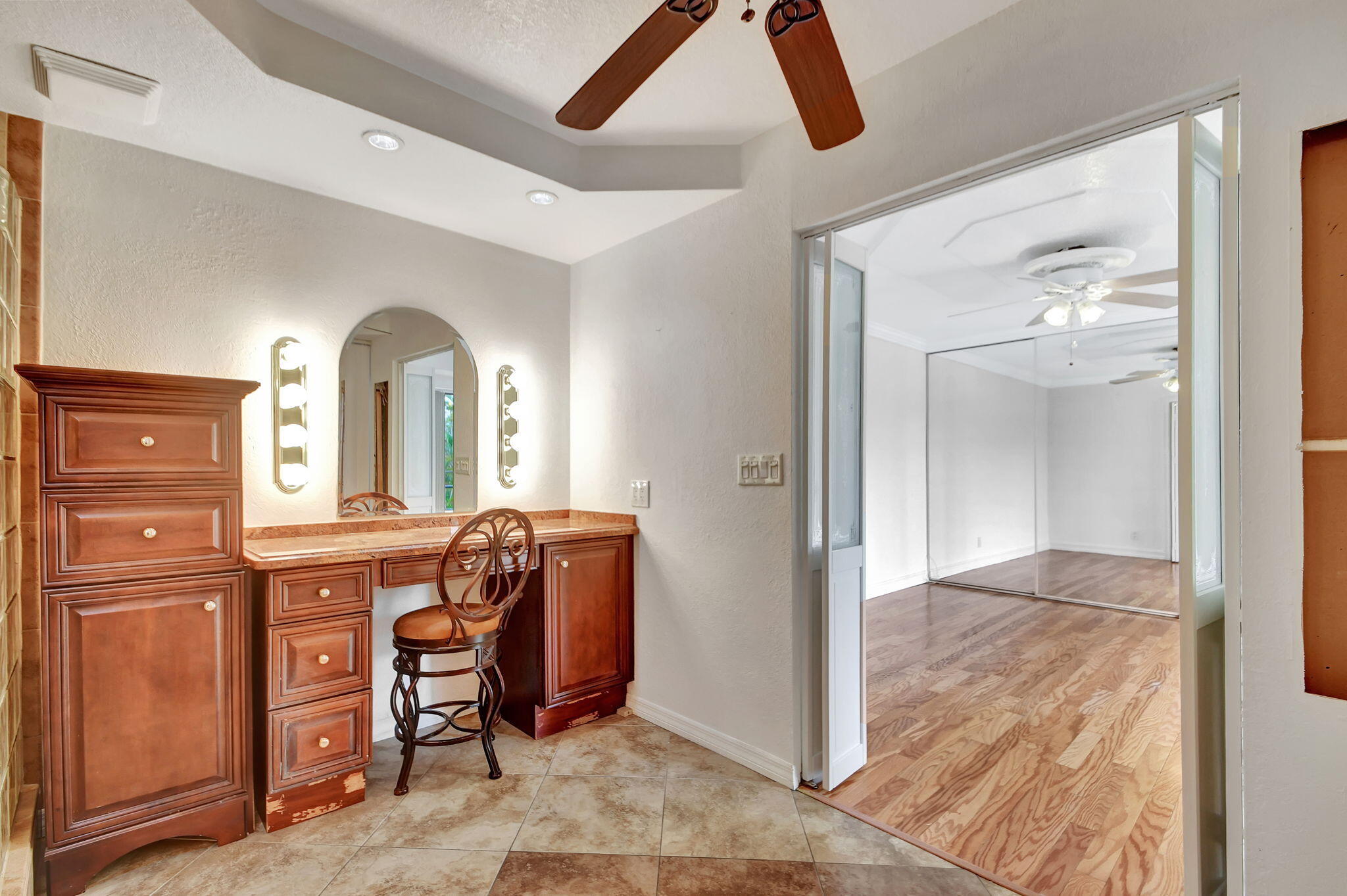 892 Springdale Circle