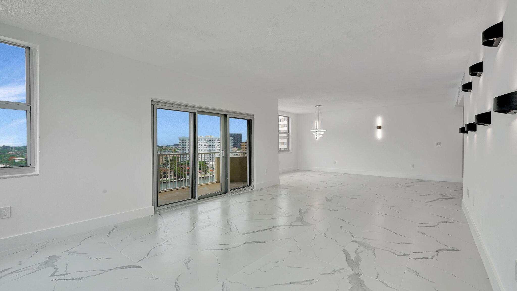 1985 S Ocean Drive 11e