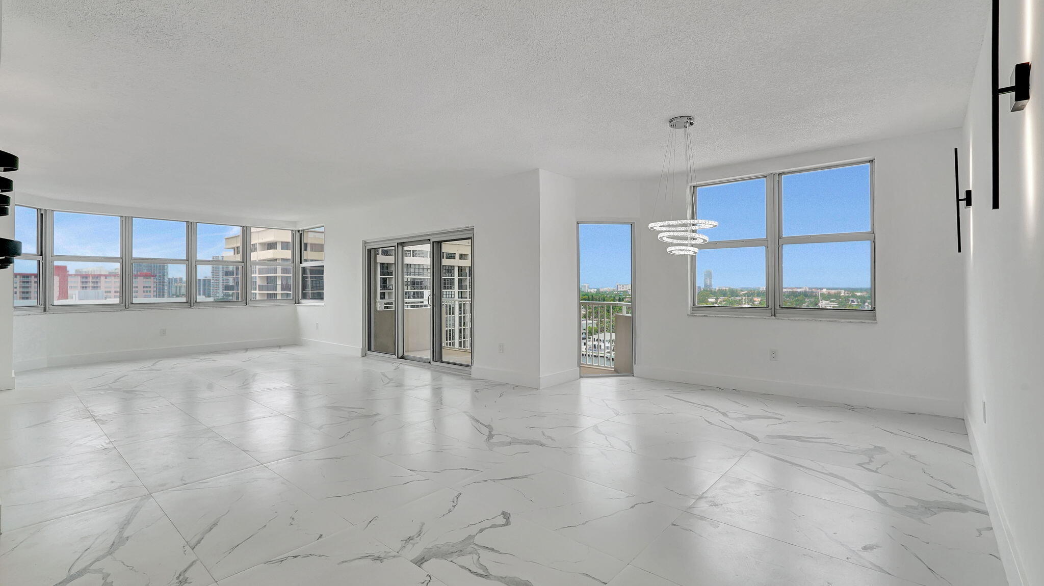 1985 S Ocean Drive 11e