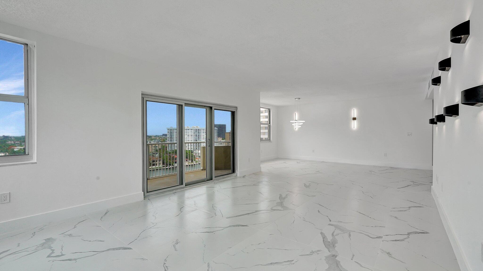 1985 S Ocean Drive 11e