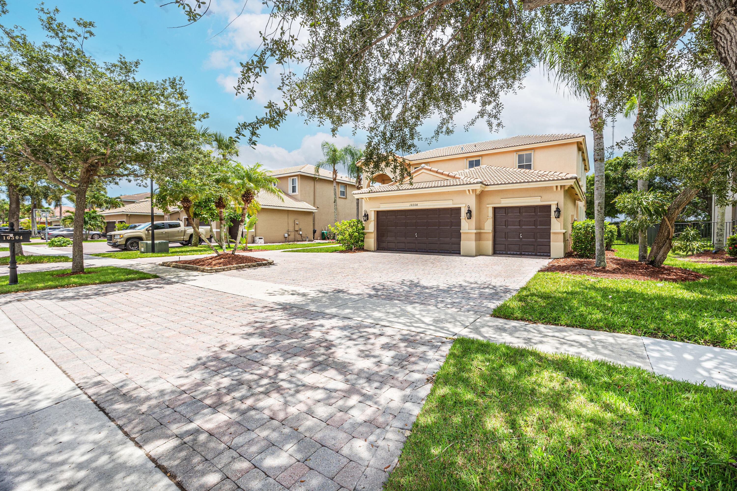 10304 Cypress Lakes Preserve Drive