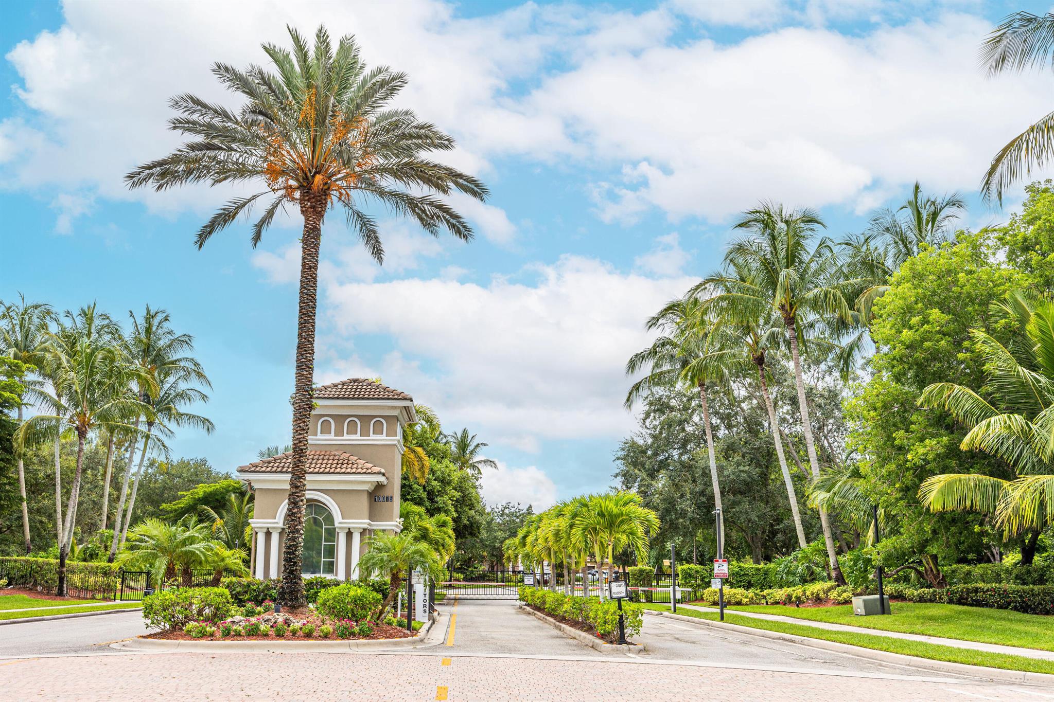 10304 Cypress Lakes Preserve Drive