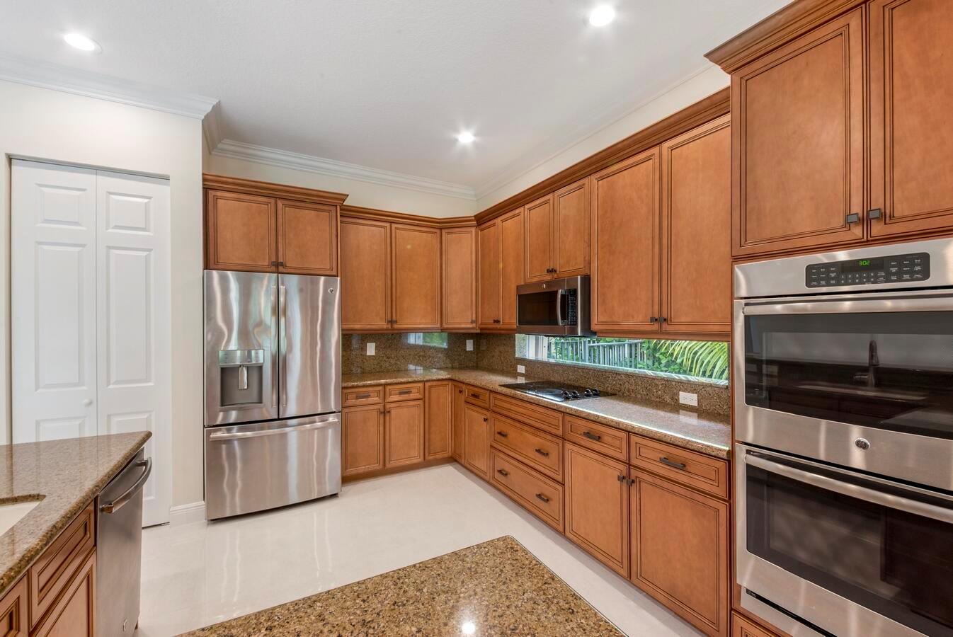 11177 Sunset Ridge Circle