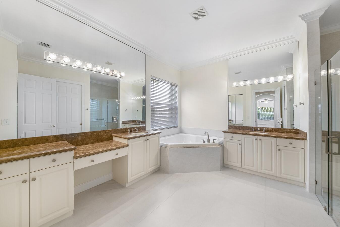 11177 Sunset Ridge Circle