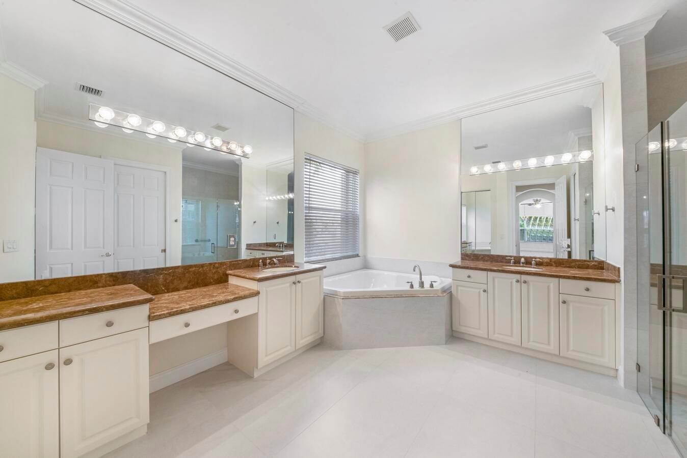 11177 Sunset Ridge Circle