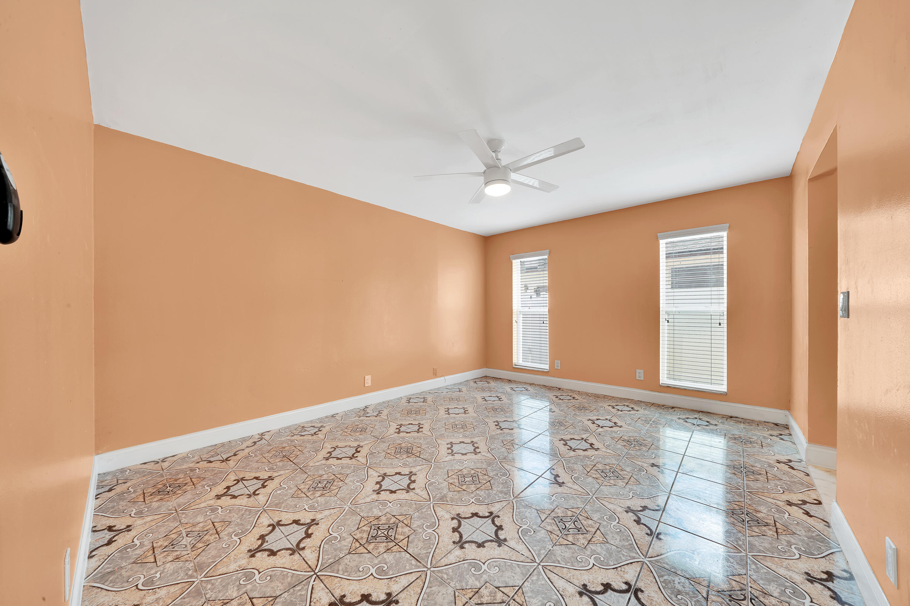 724 Avenue Chaumont