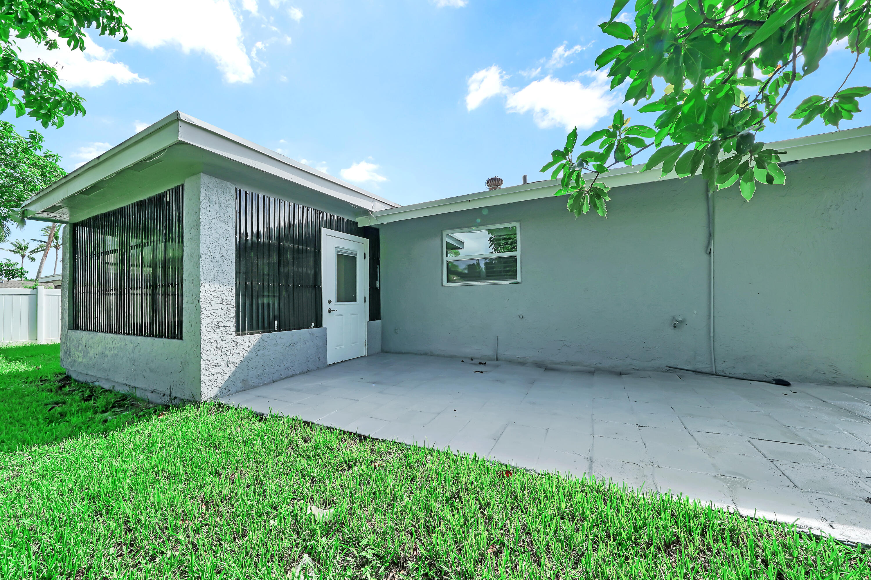 724 Avenue Chaumont