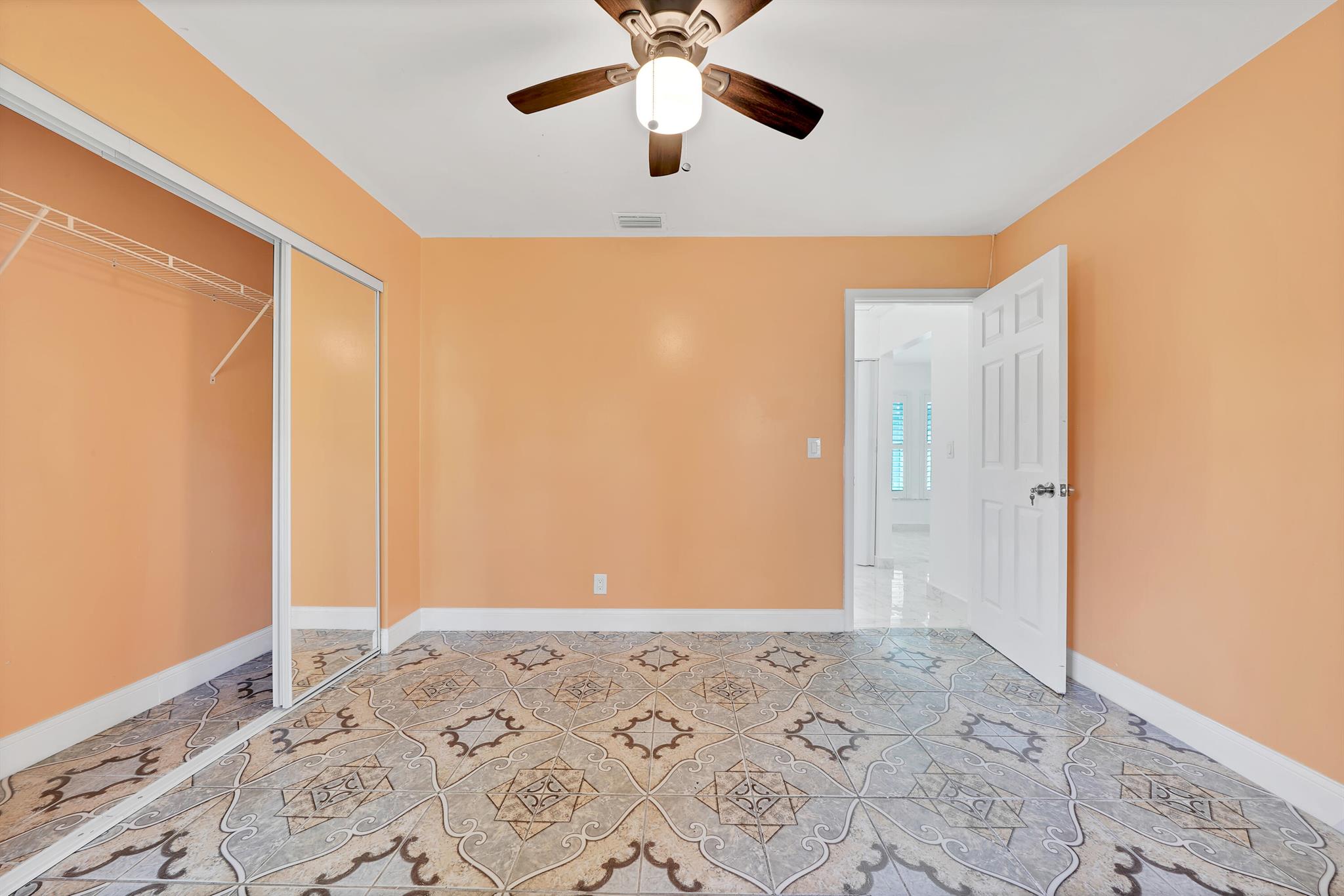 724 Avenue Chaumont