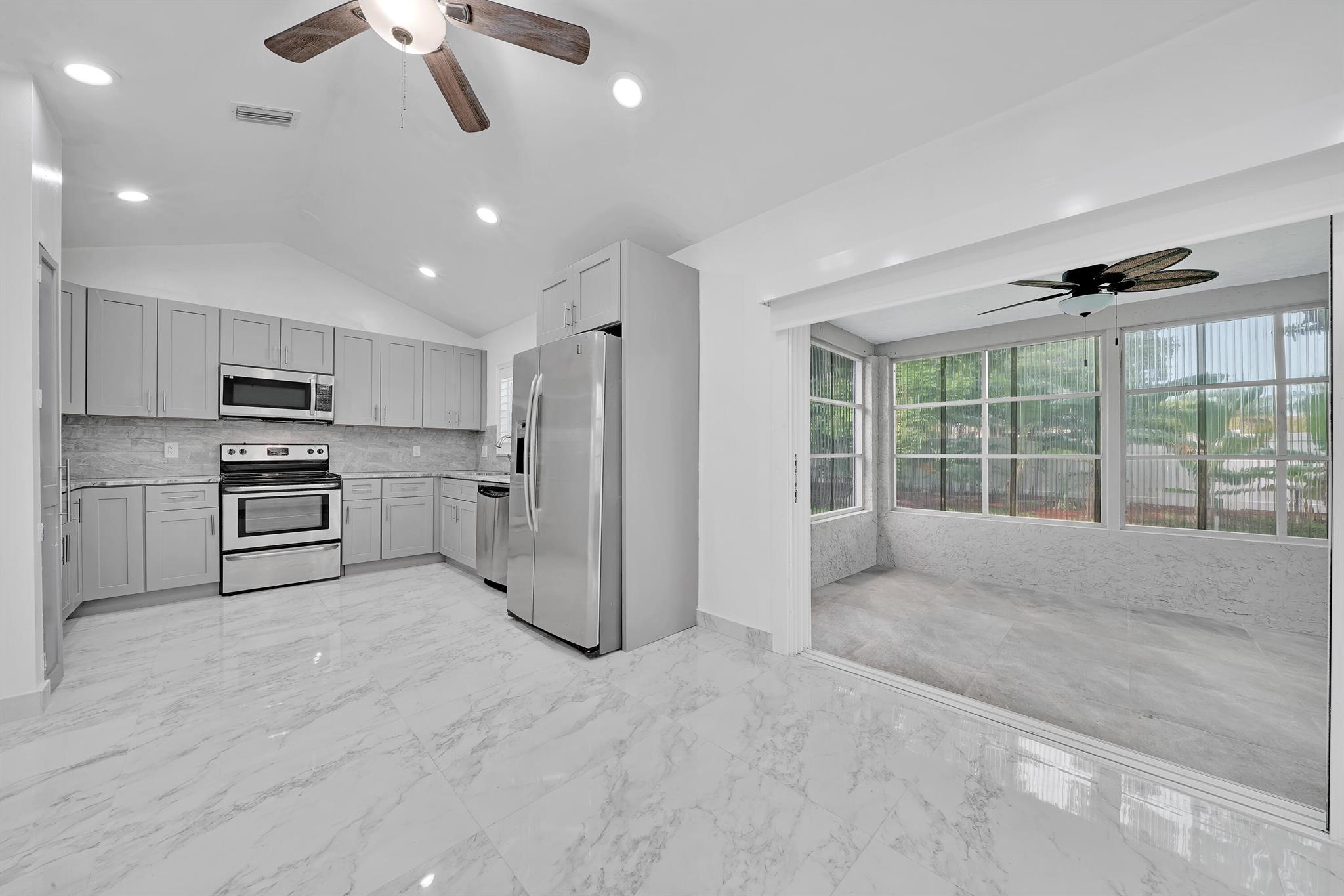 724 Avenue Chaumont
