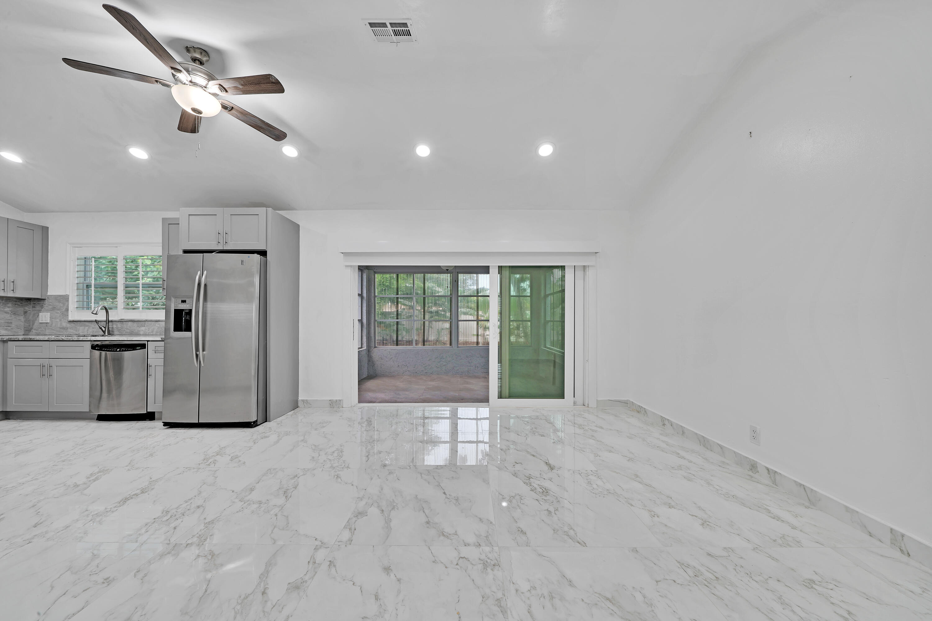 724 Avenue Chaumont