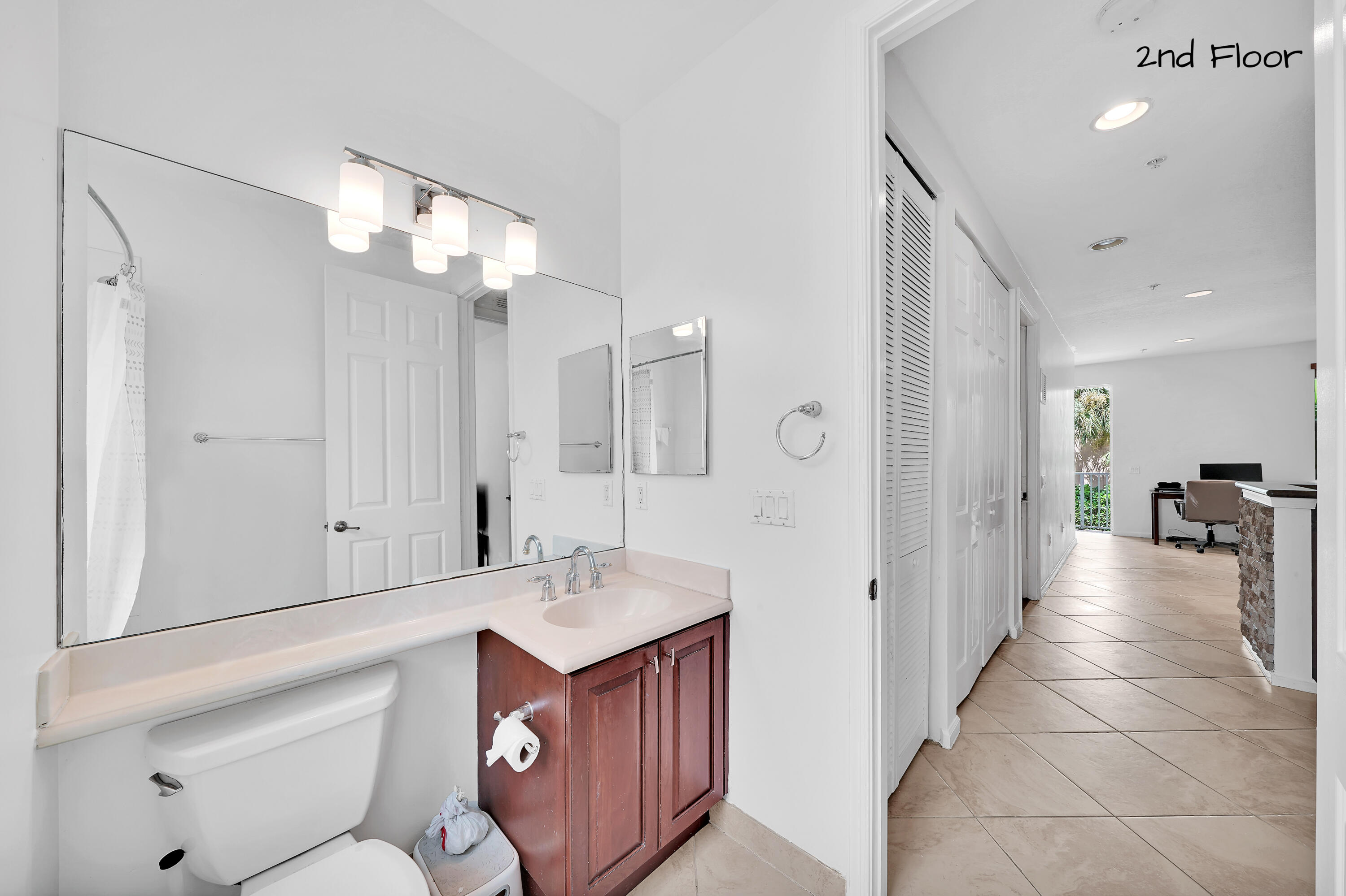 1381 Piazza Delle Pallottole