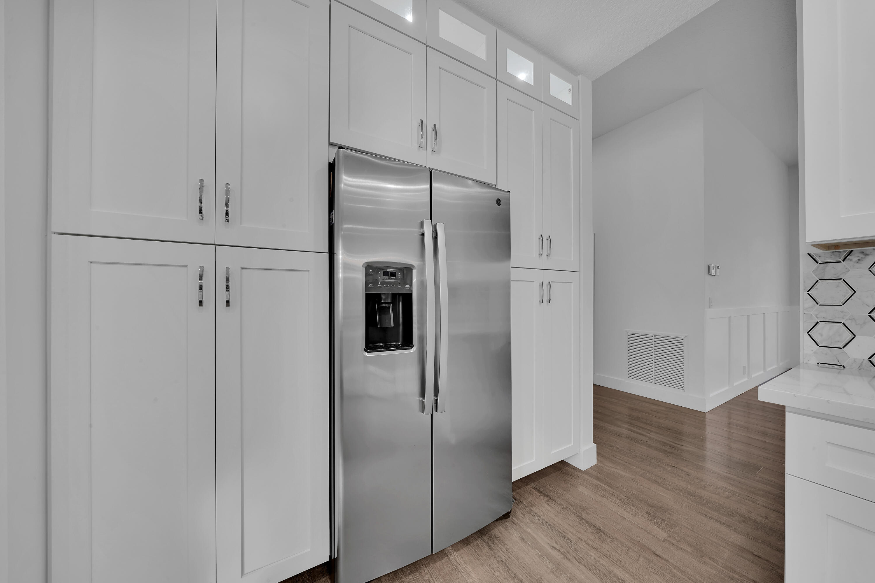 9846 Arbor View Drive S