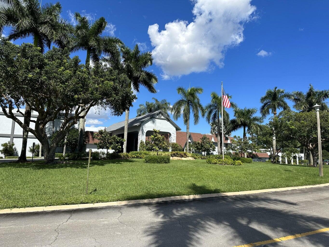 7270 Ashford Place 208
