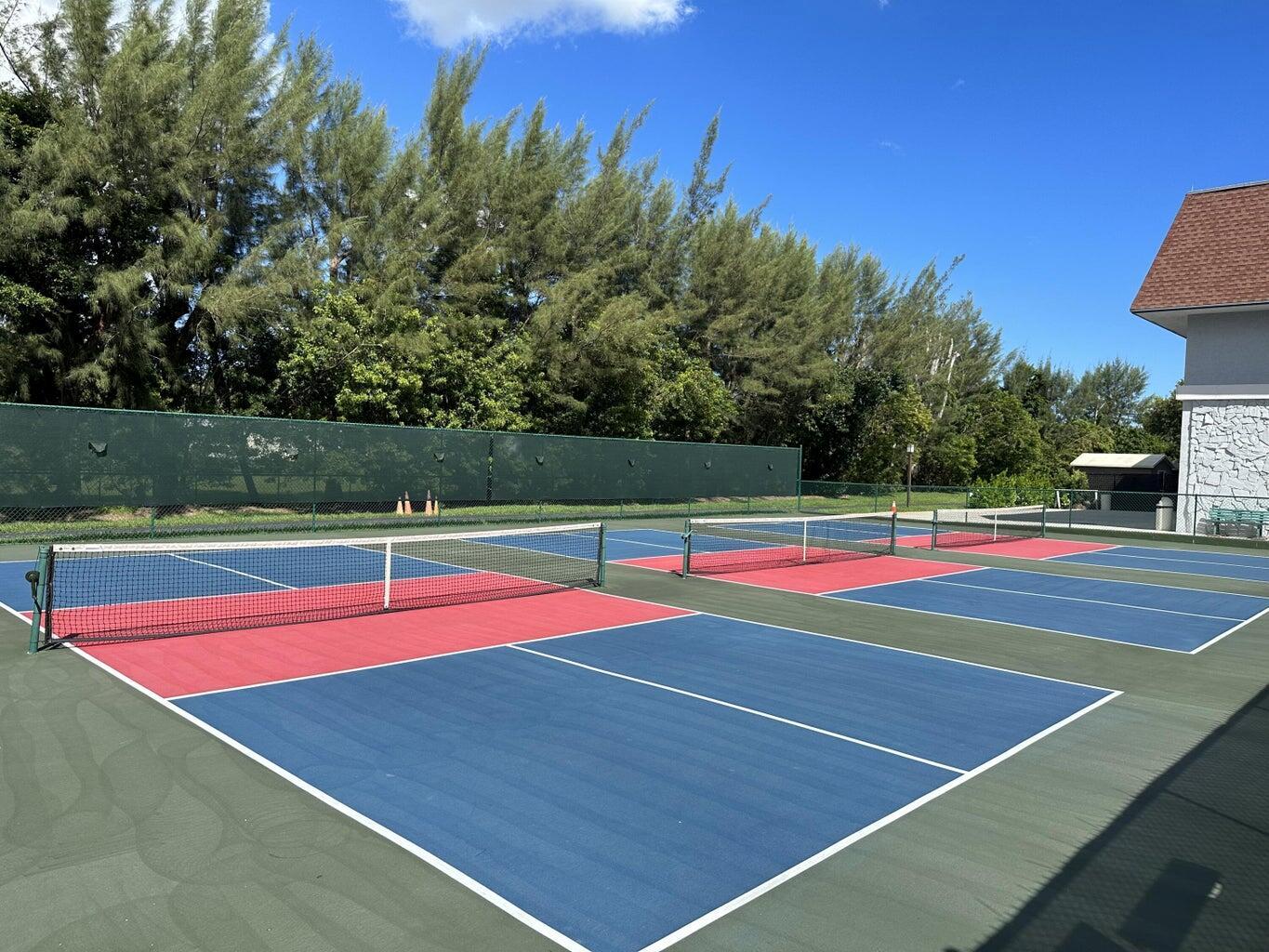 7270 Ashford Place 208