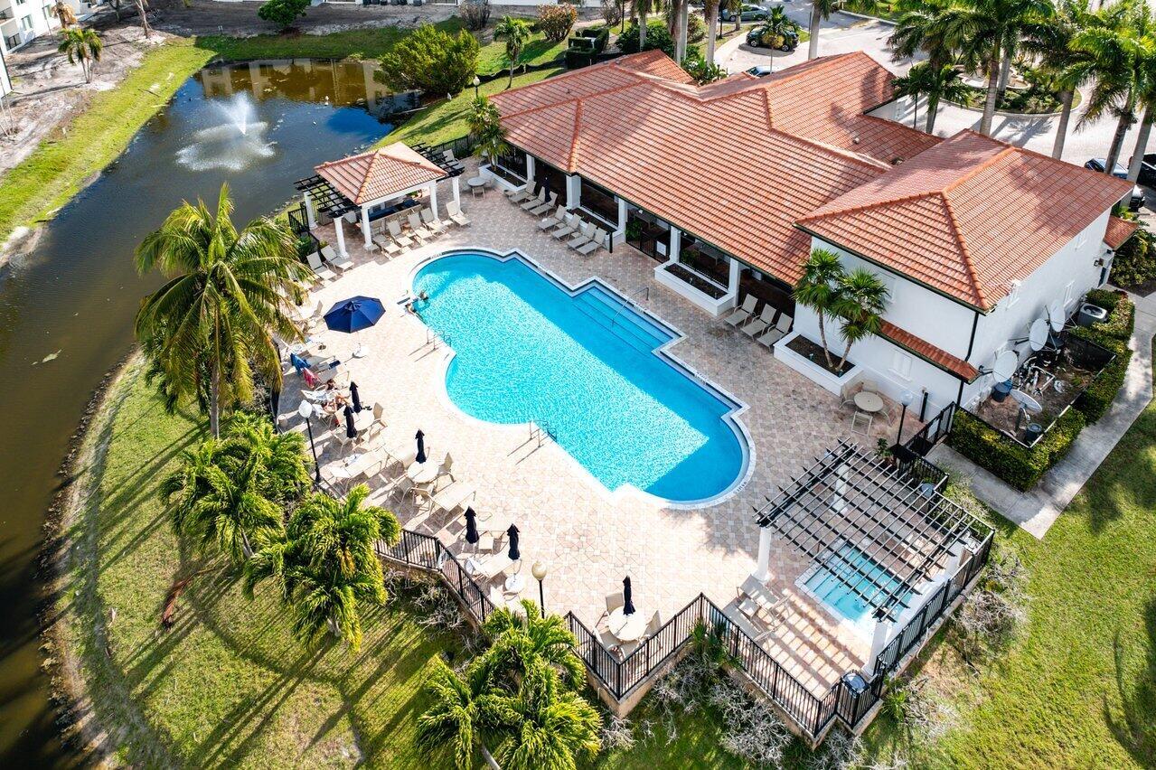921 Villa Circle