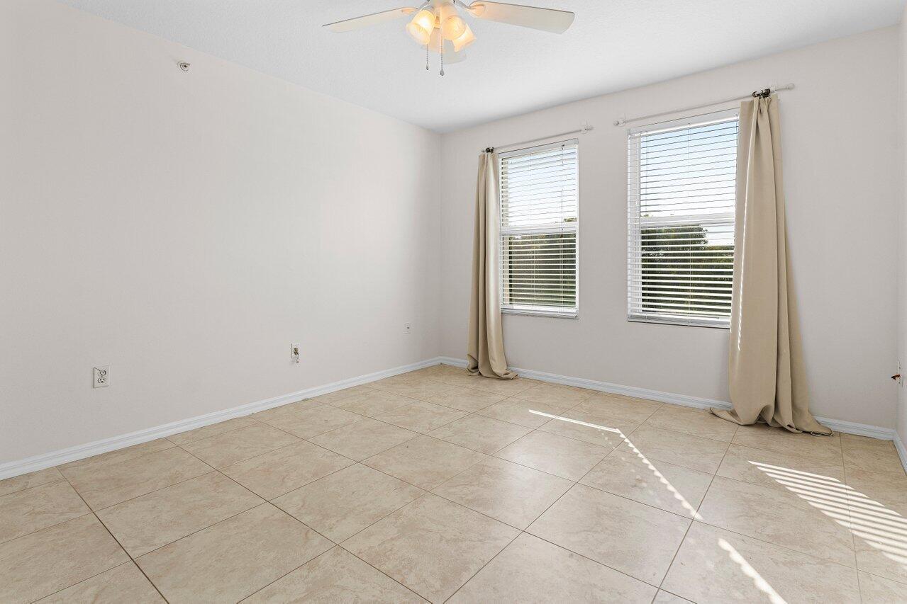 921 Villa Circle