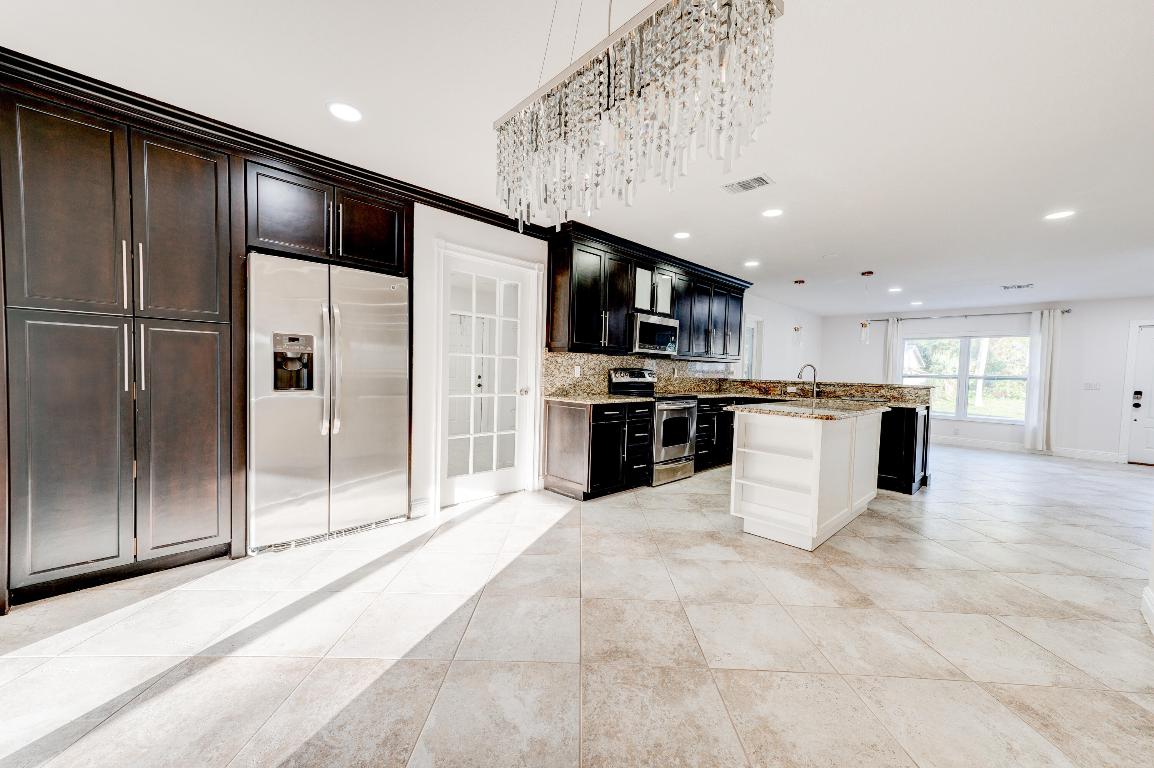 4629 Carthage Circle S