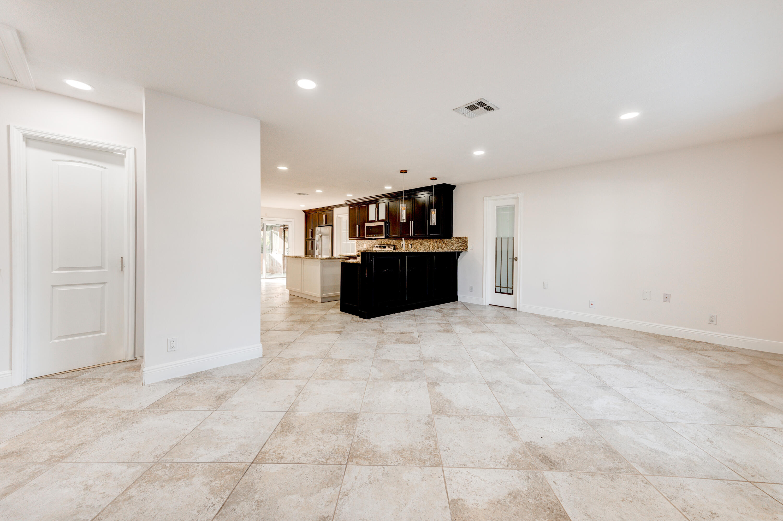 4629 Carthage Circle S