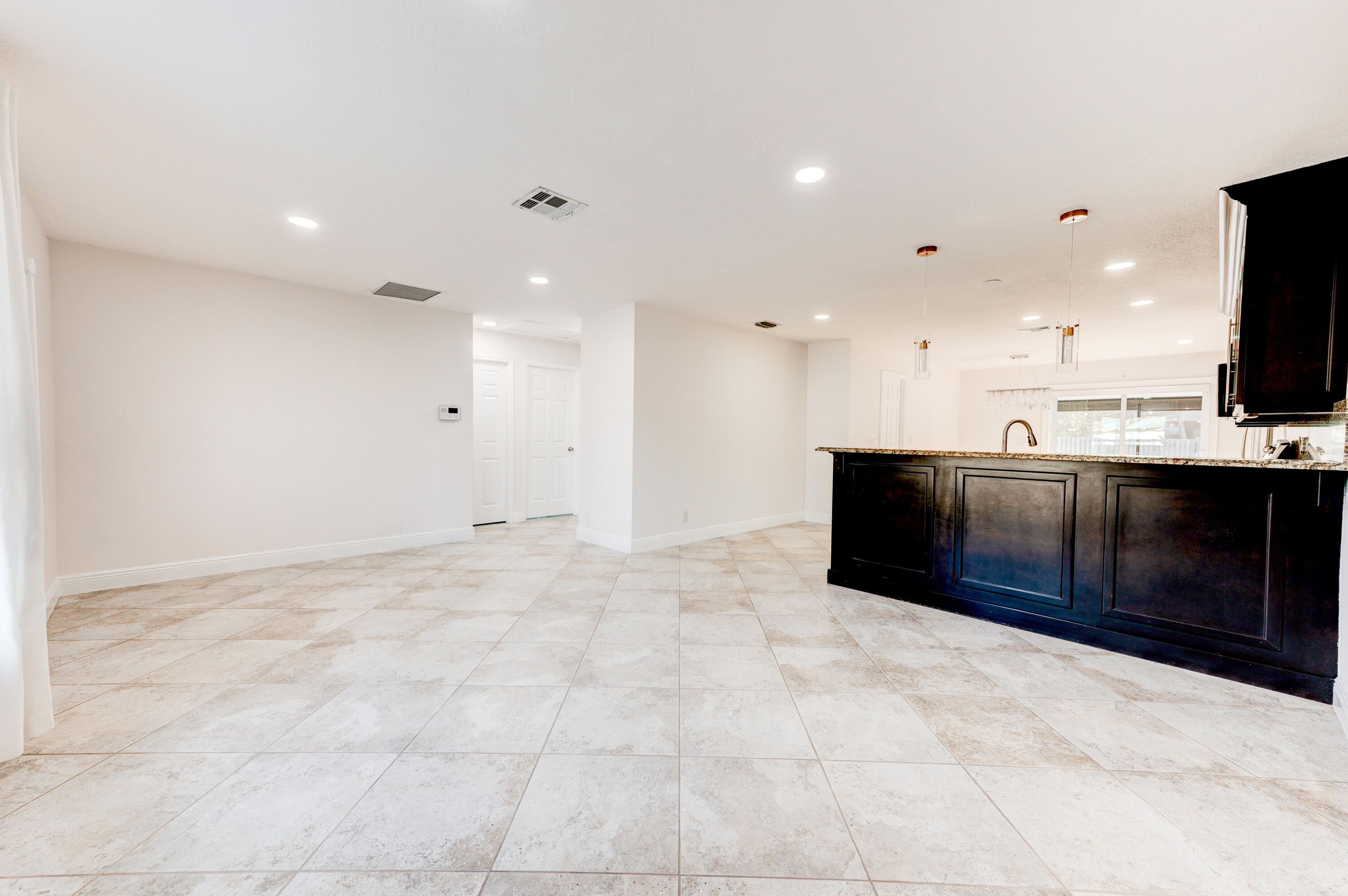 4629 Carthage Circle S