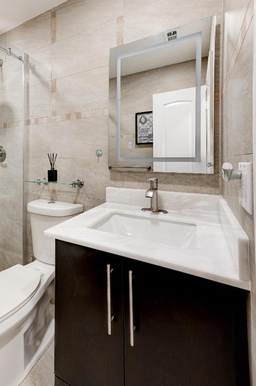 4629 Carthage Circle S