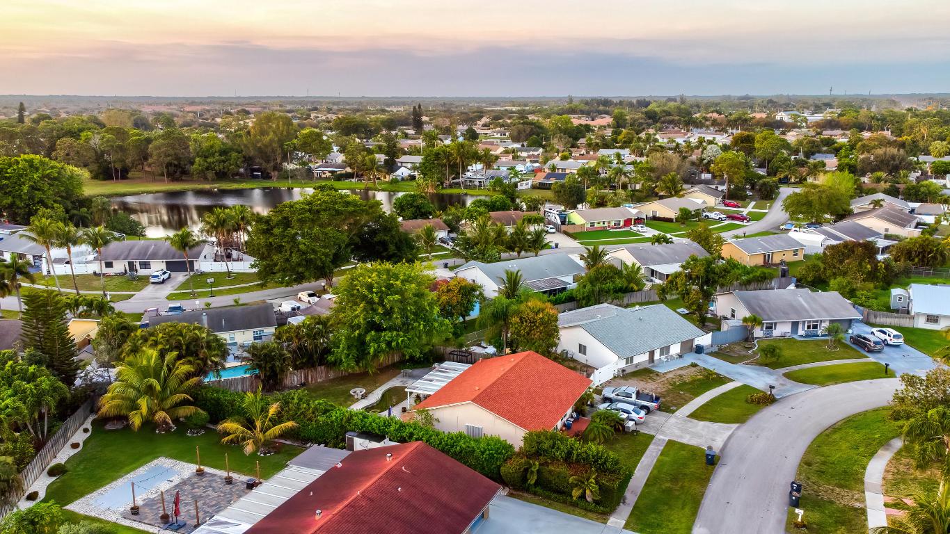 4629 Carthage Circle S