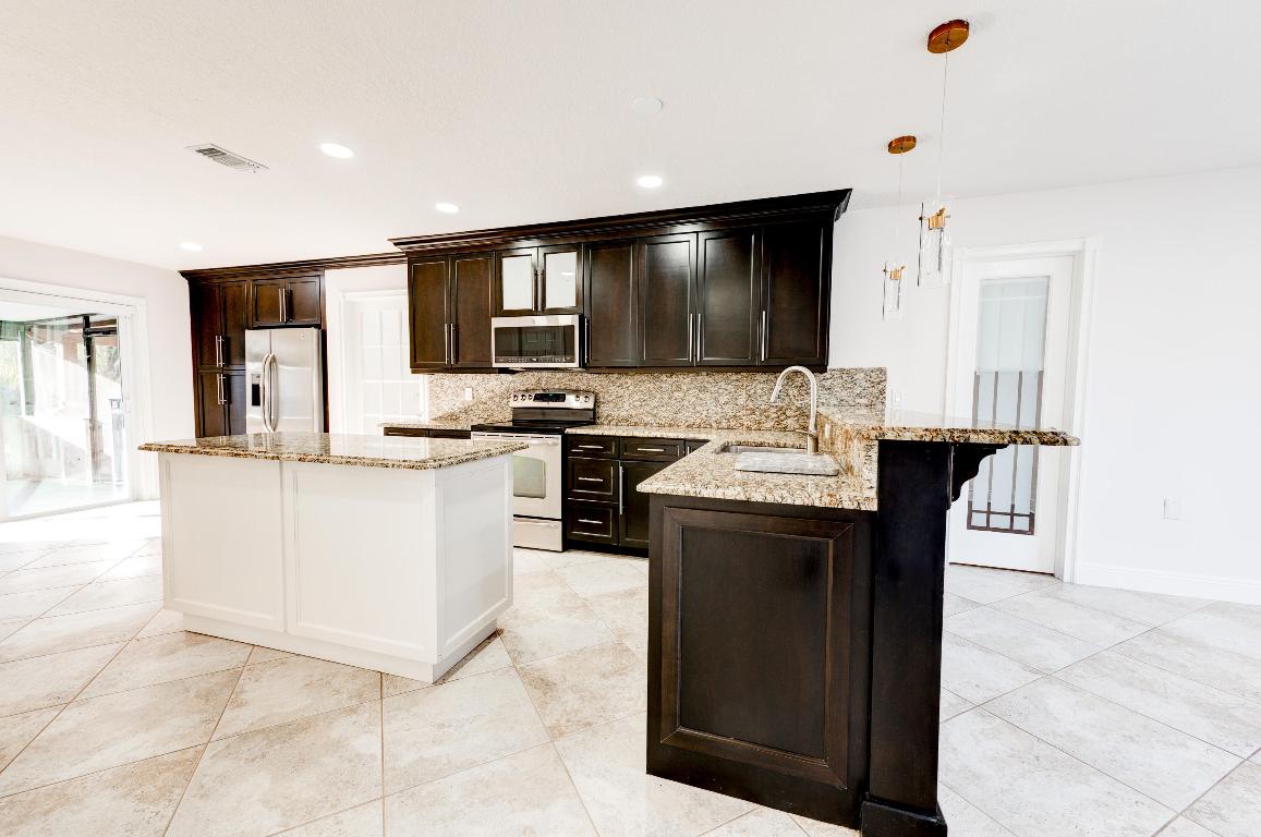 4629 Carthage Circle S