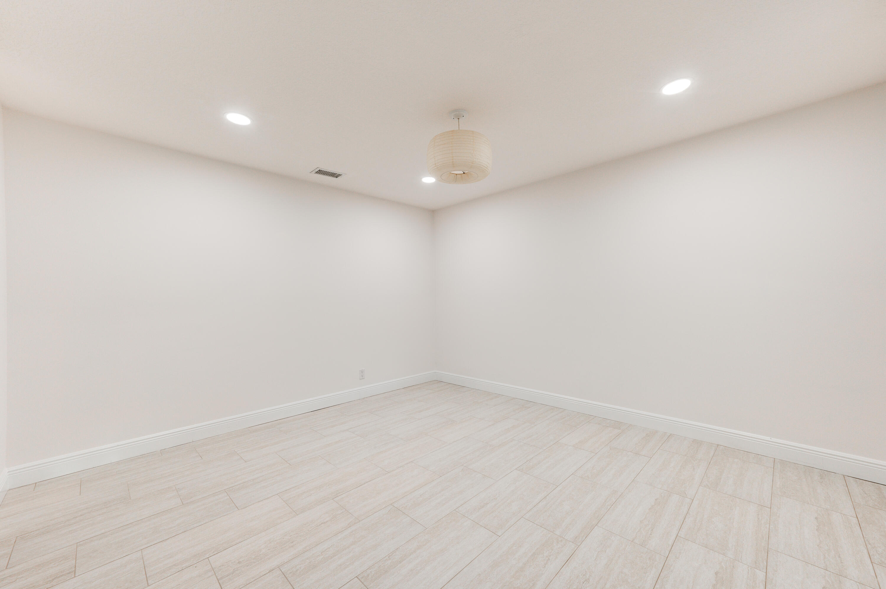 4629 Carthage Circle S