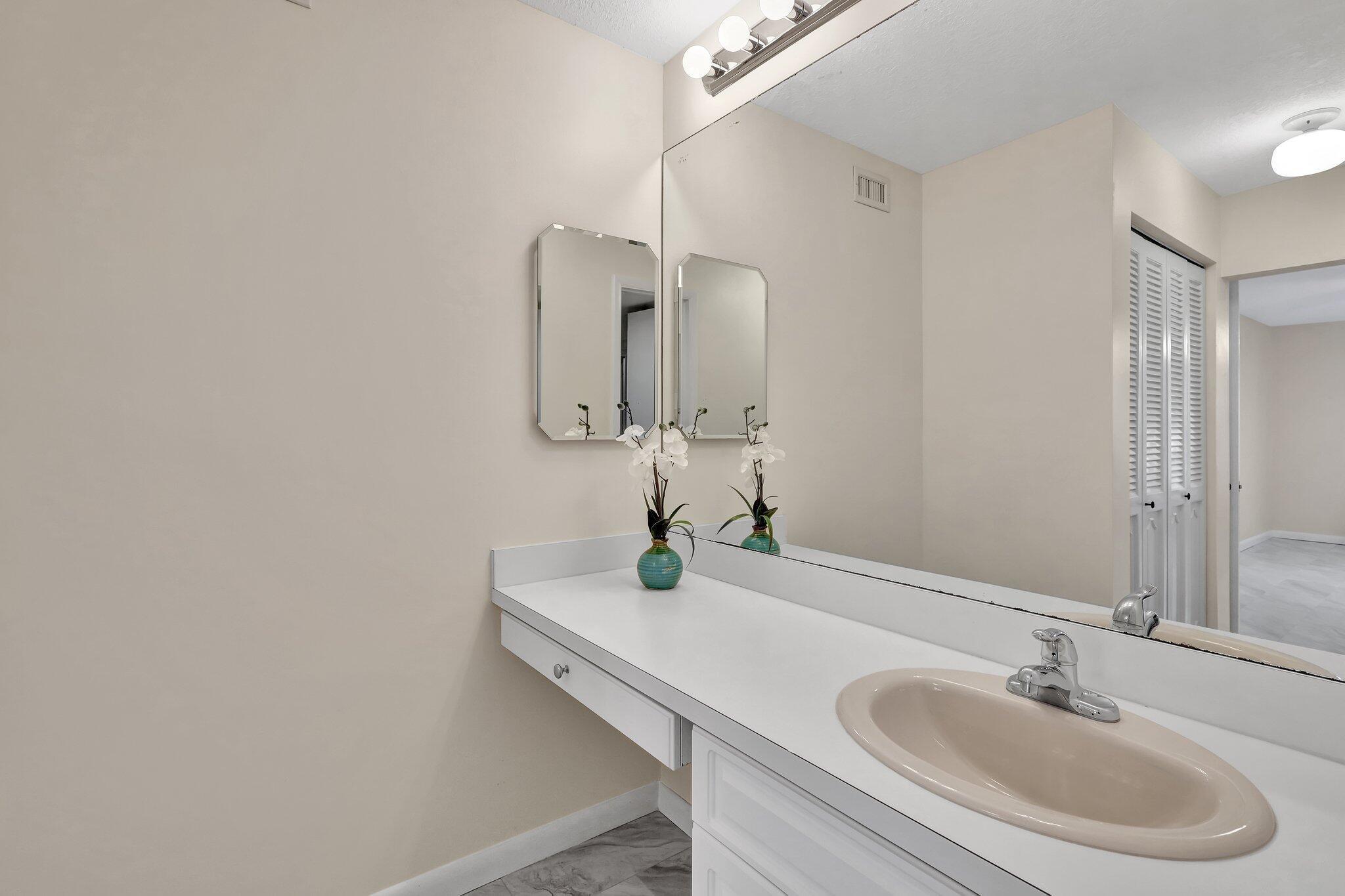 9840 Pineapple Tree Drive 106