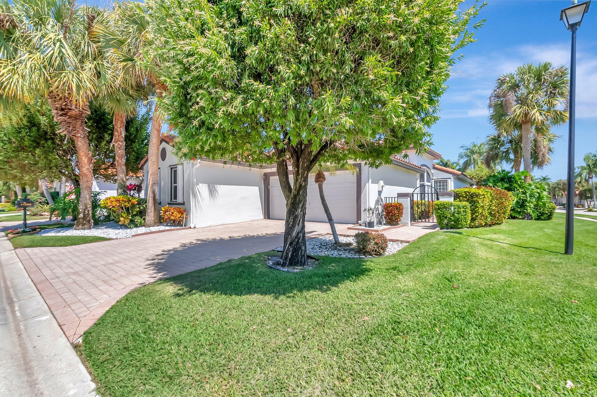 11594 Colonnade Drive