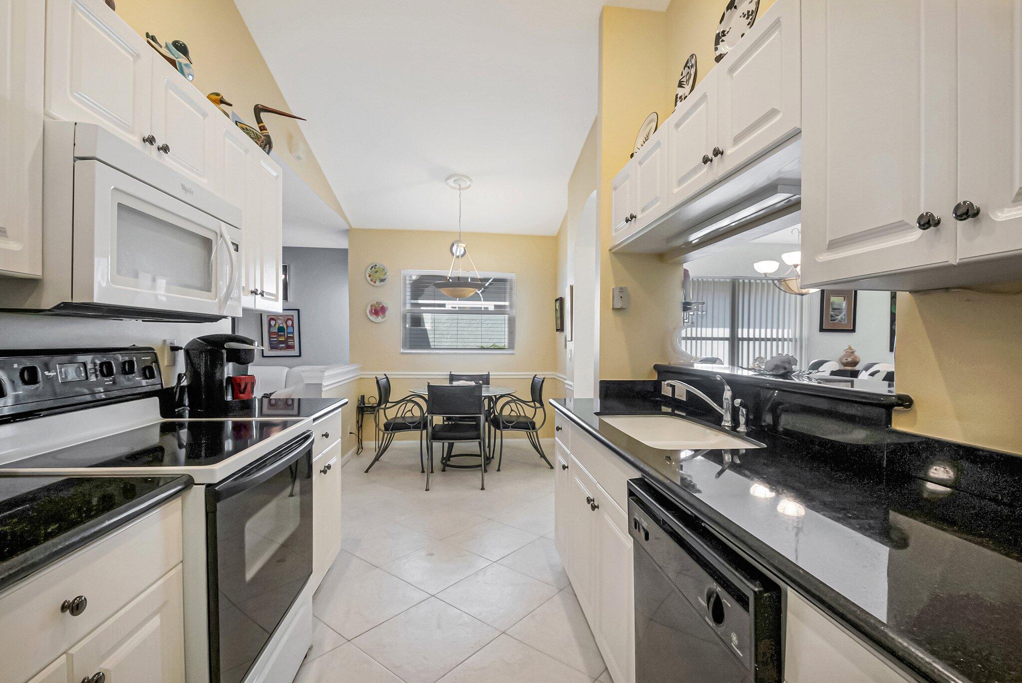 11594 Colonnade Drive