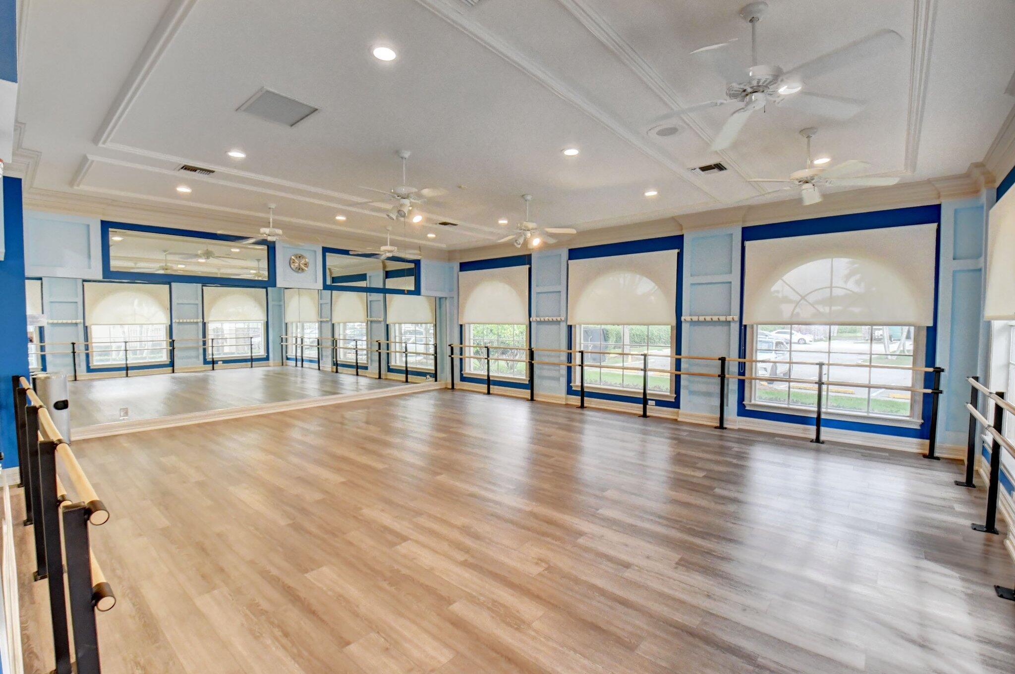 11594 Colonnade Drive