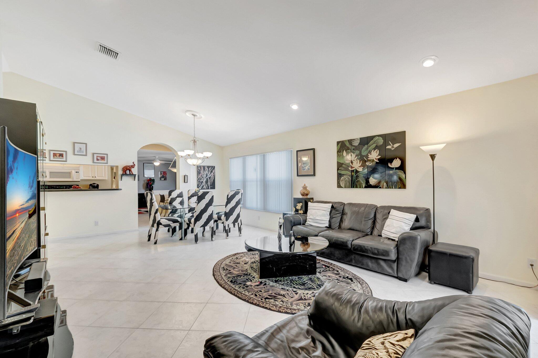 11594 Colonnade Drive