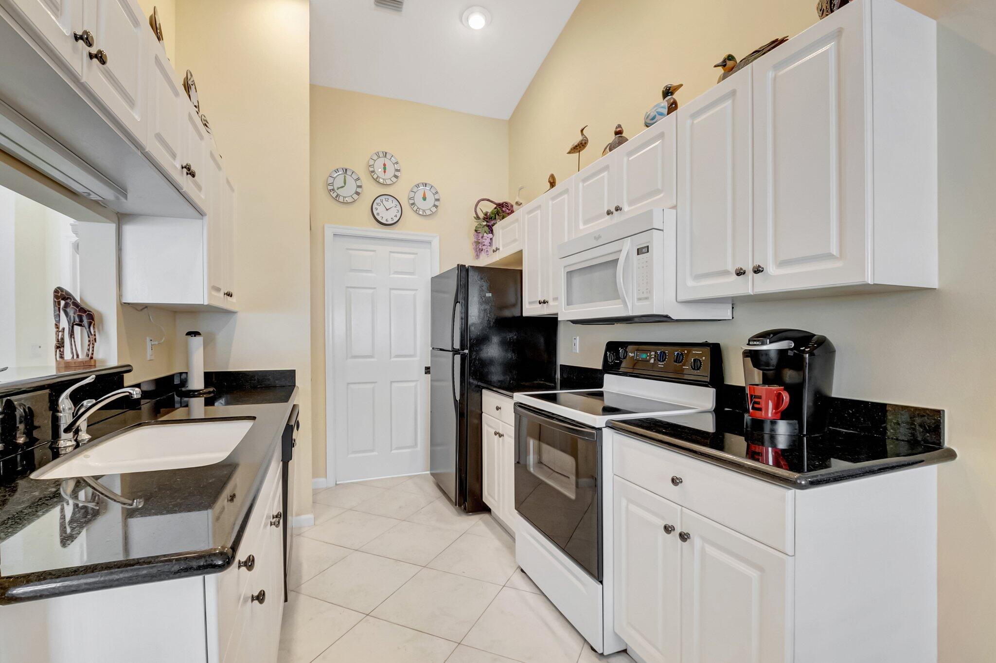 11594 Colonnade Drive