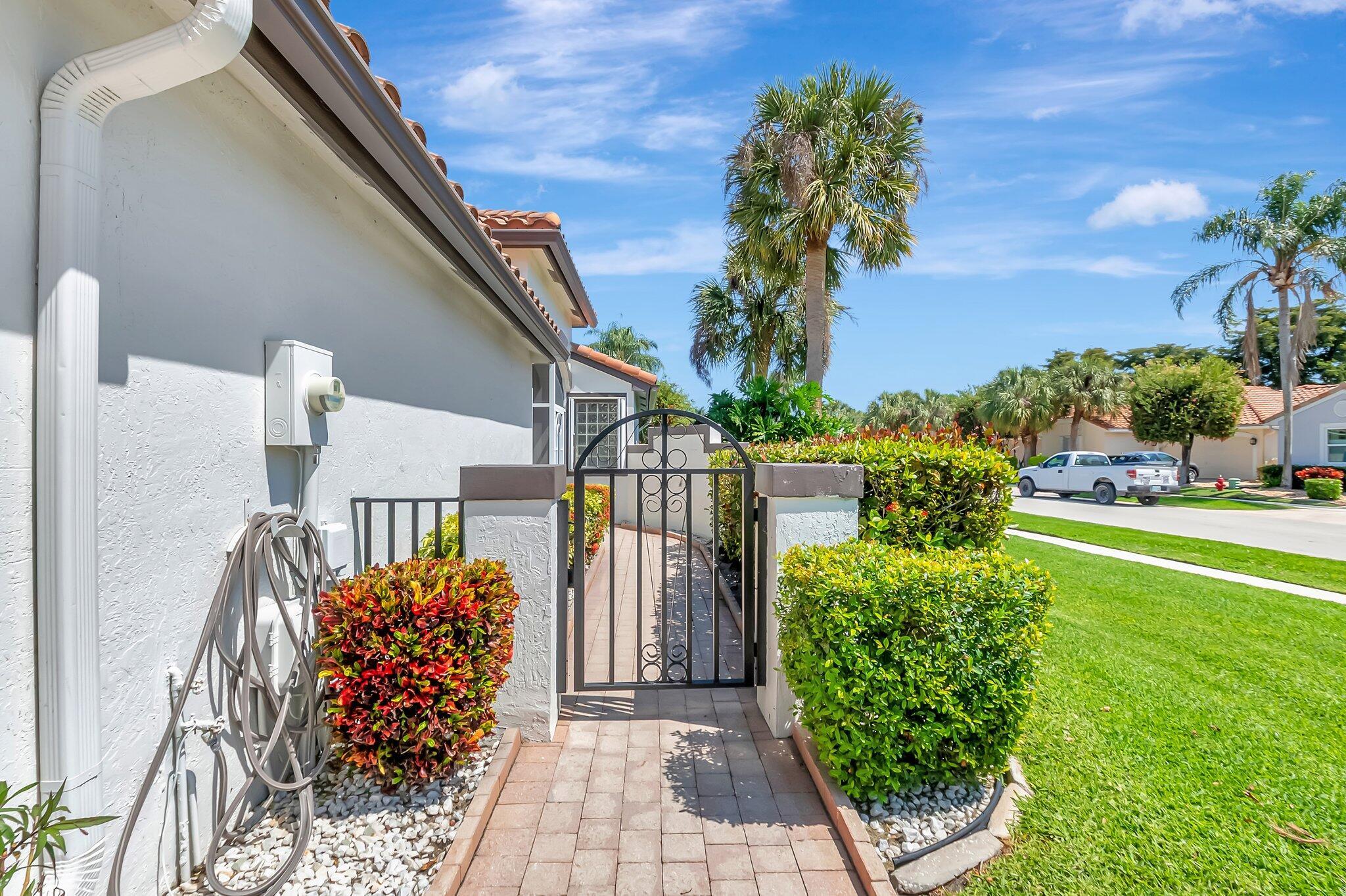 11594 Colonnade Drive