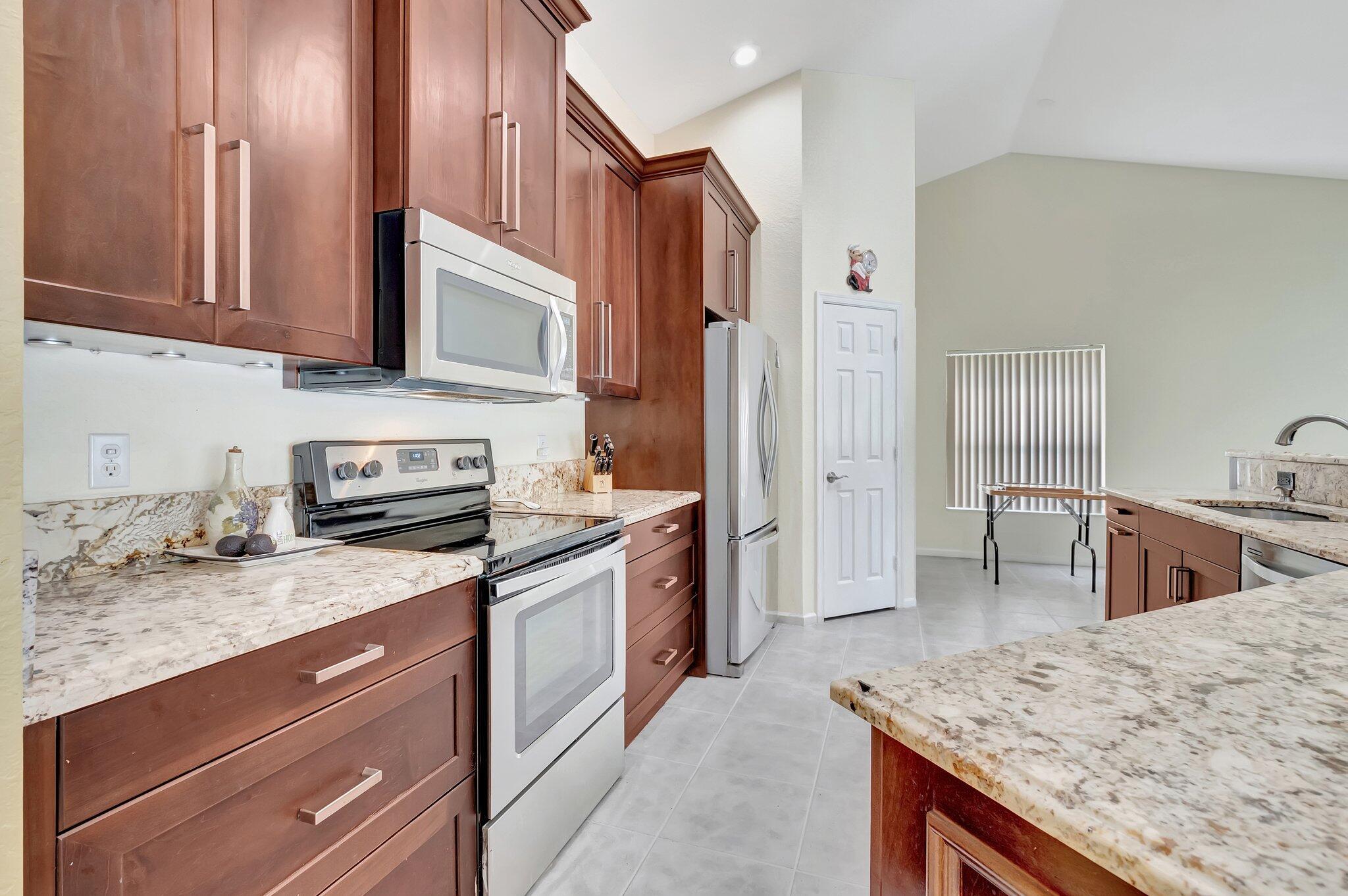 6019 Wedgewood Village Circle