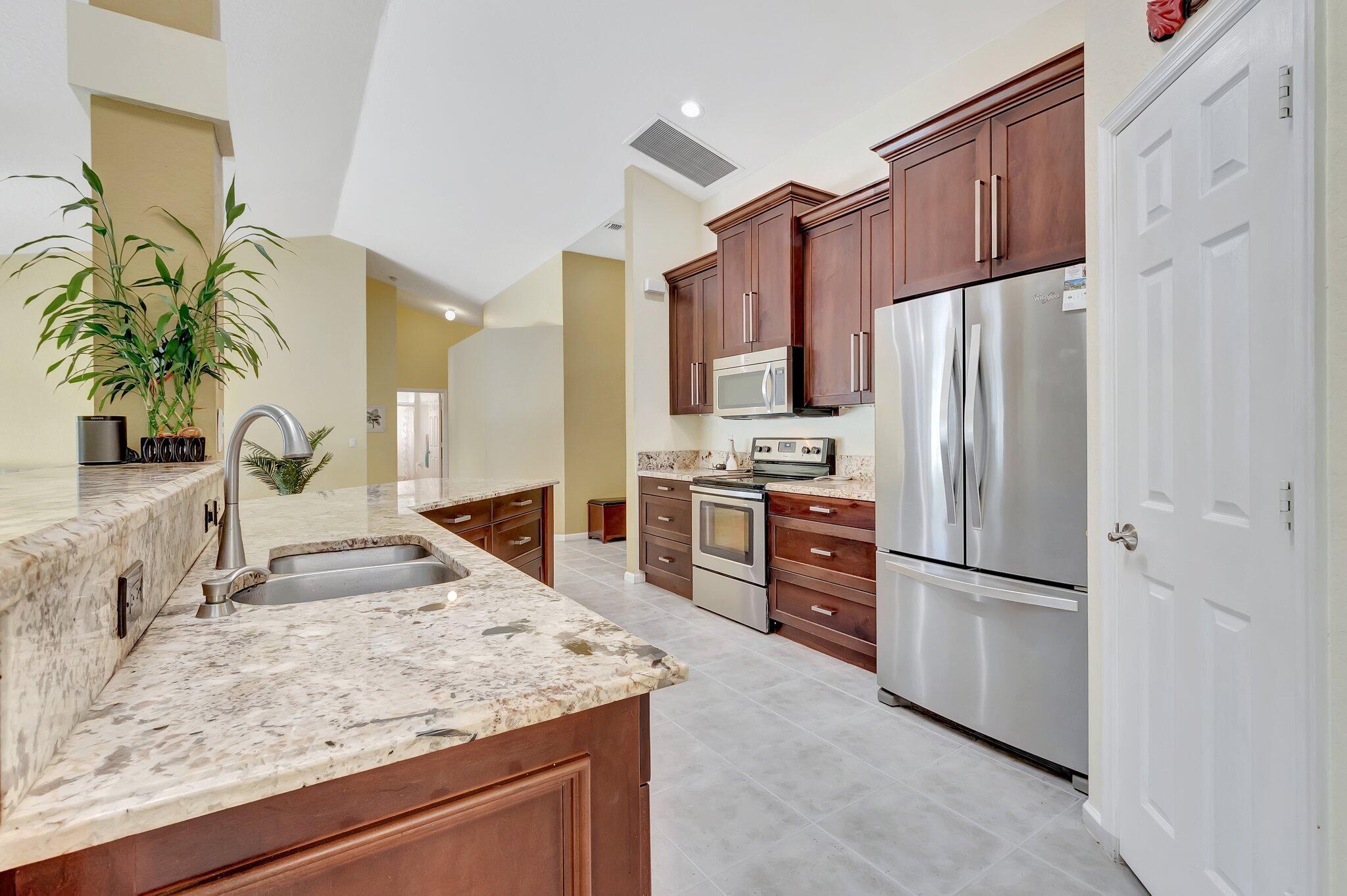 6019 Wedgewood Village Circle
