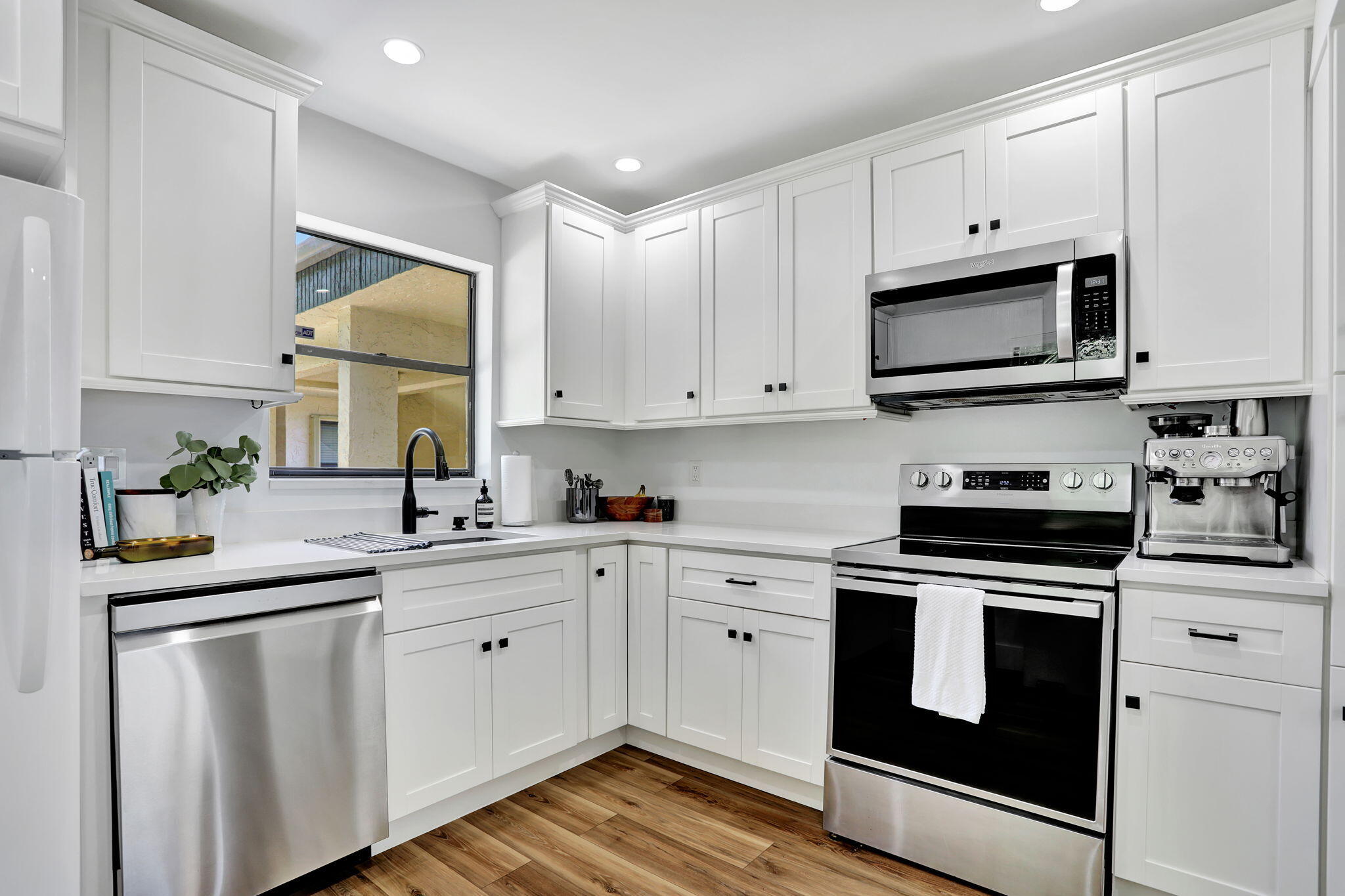 225 SE 10th Street 9d