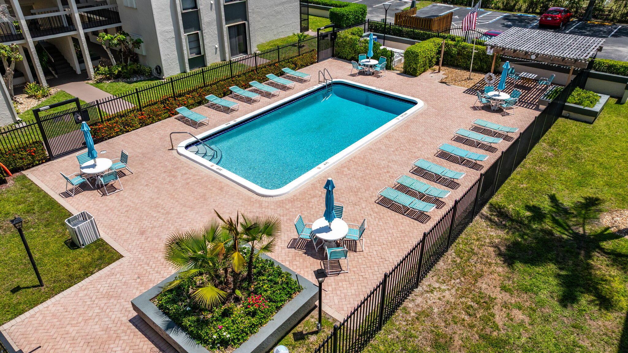 225 SE 10th Street 9d