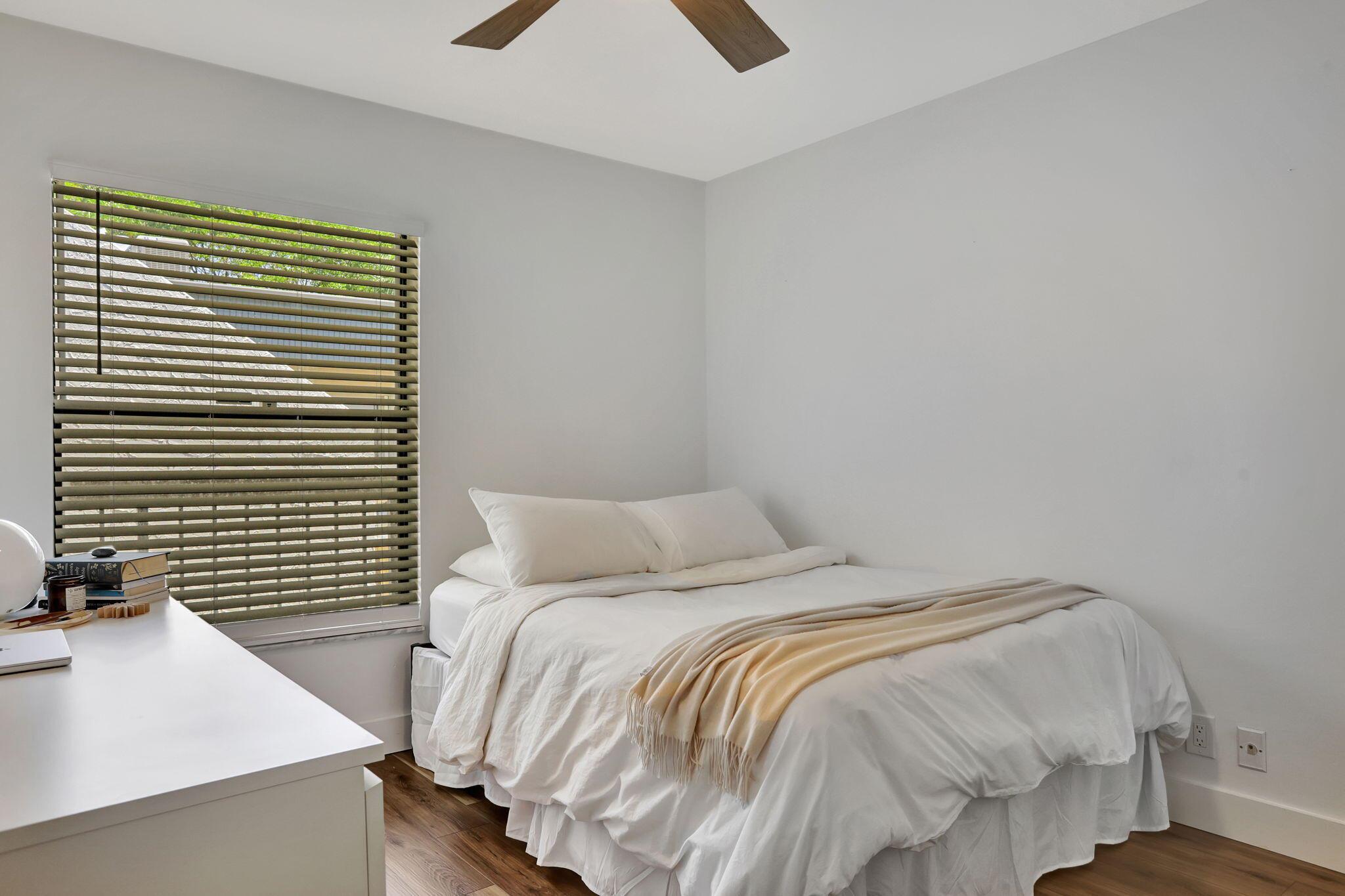 225 SE 10th Street 9d