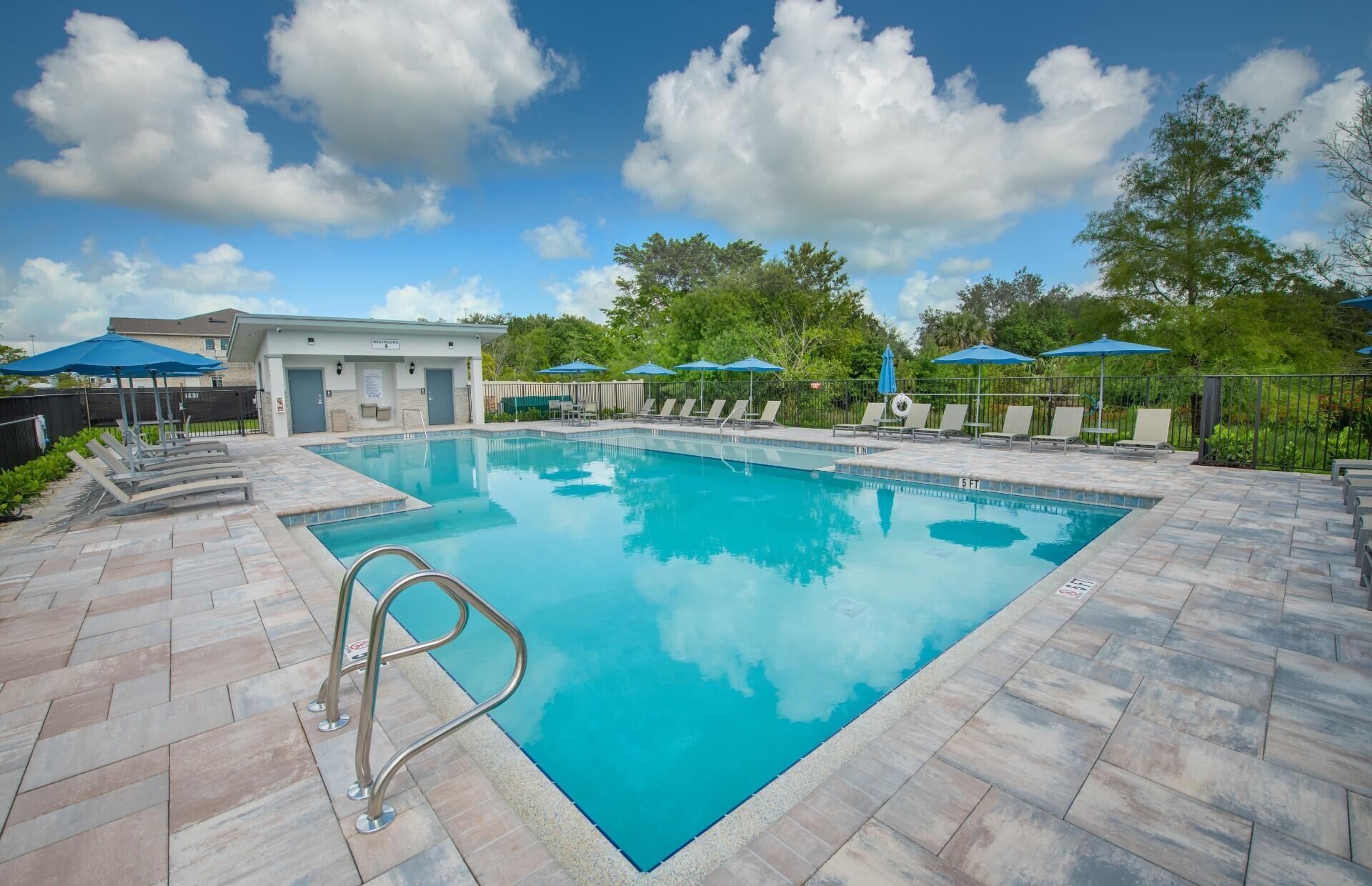 7596 SW Linus Lane Latitude 10-02