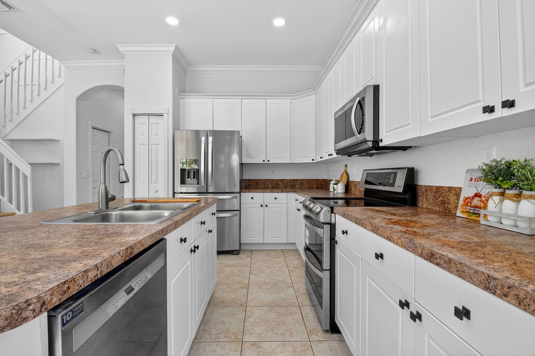 5221 Sancerre Circle