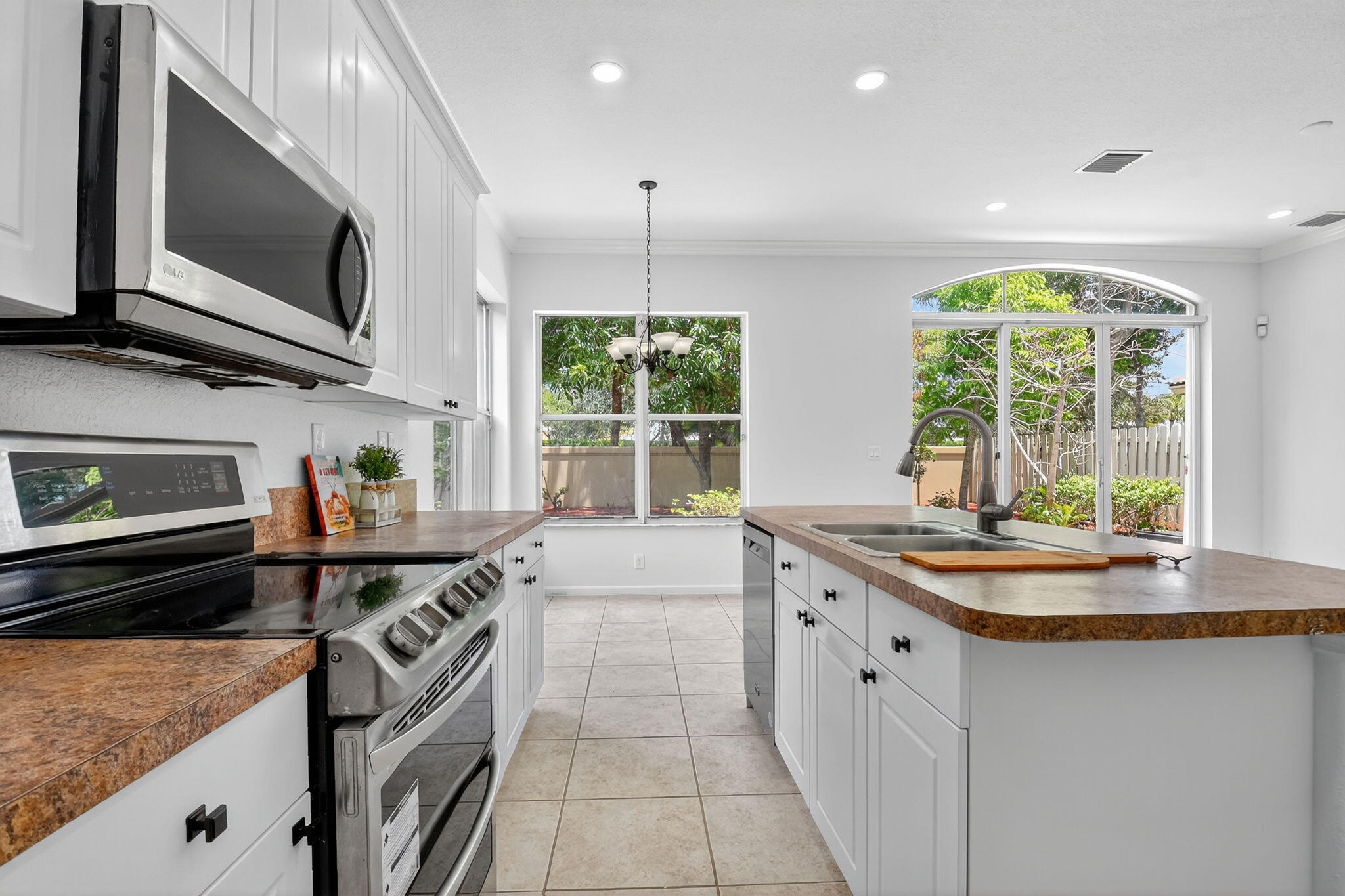 5221 Sancerre Circle