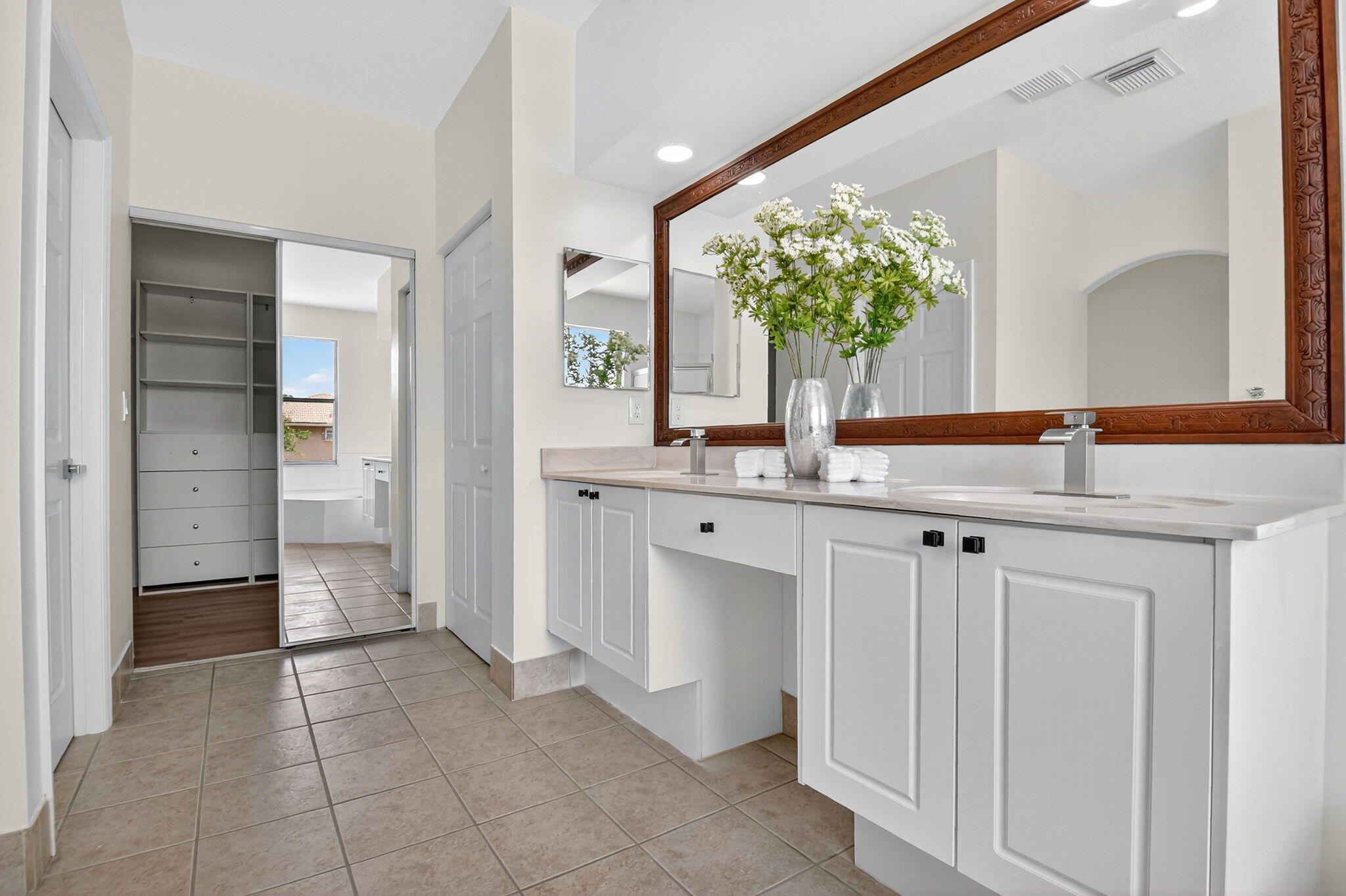 5221 Sancerre Circle