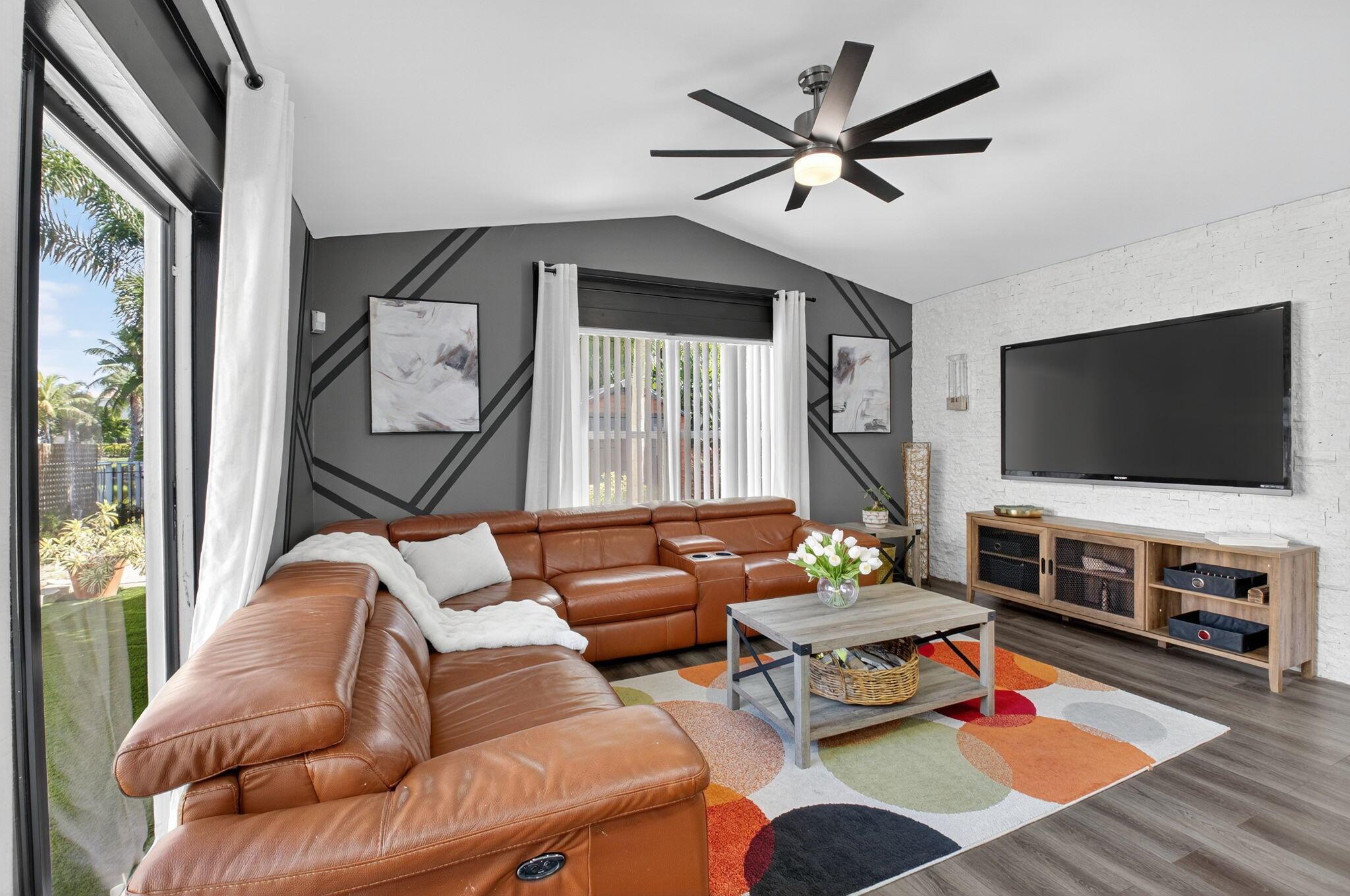 3527 Stratton Lane