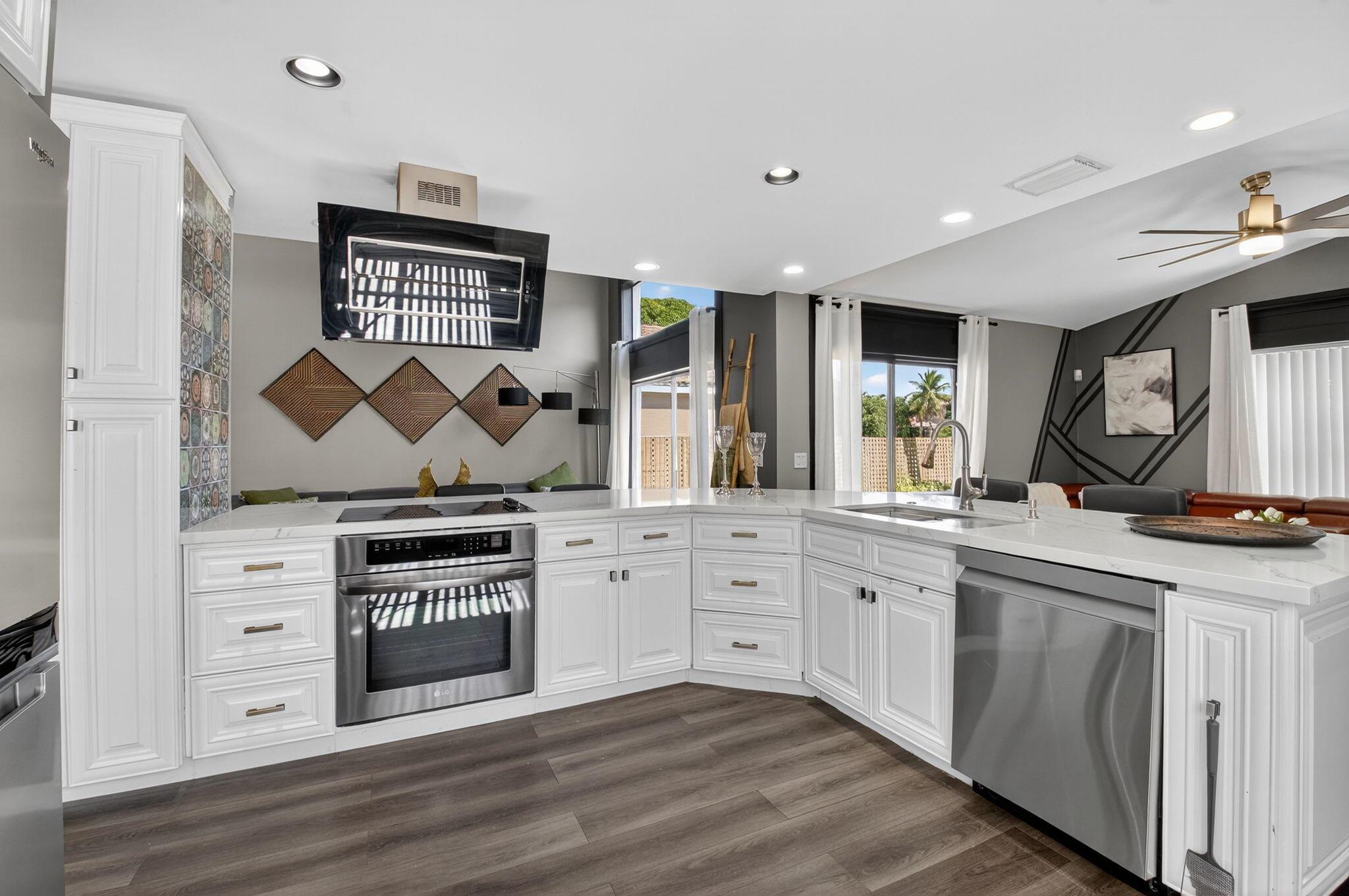 3527 Stratton Lane