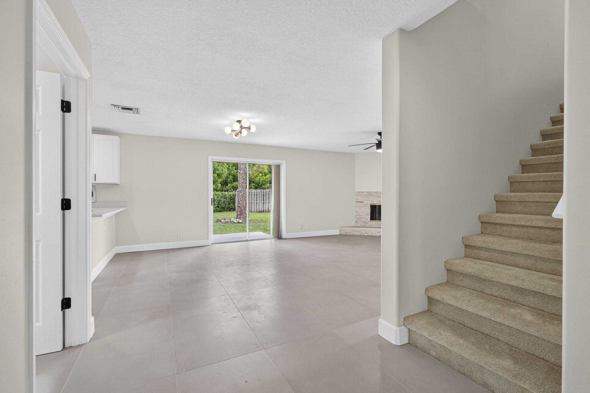 1135 Staghorn Street