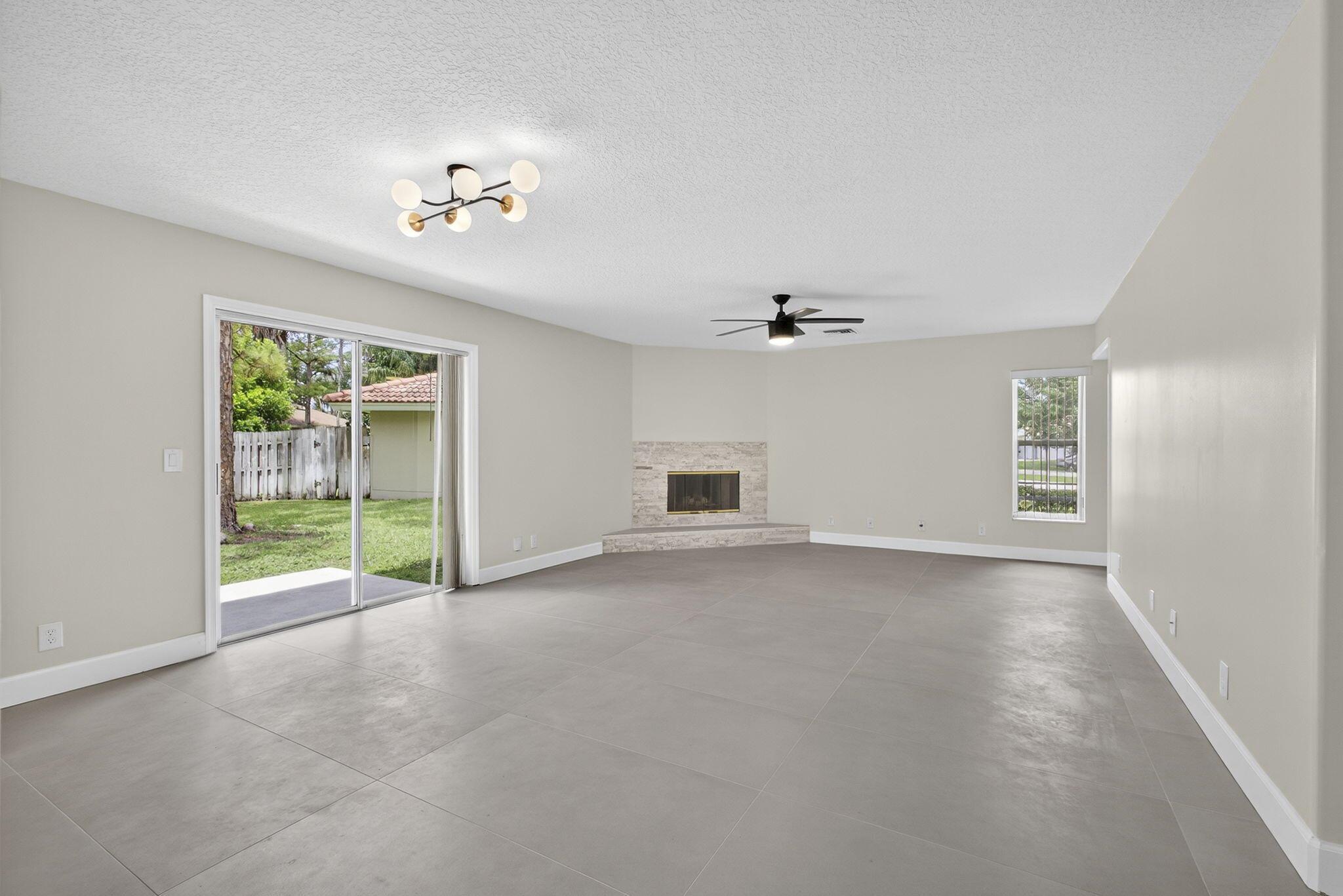 1135 Staghorn Street